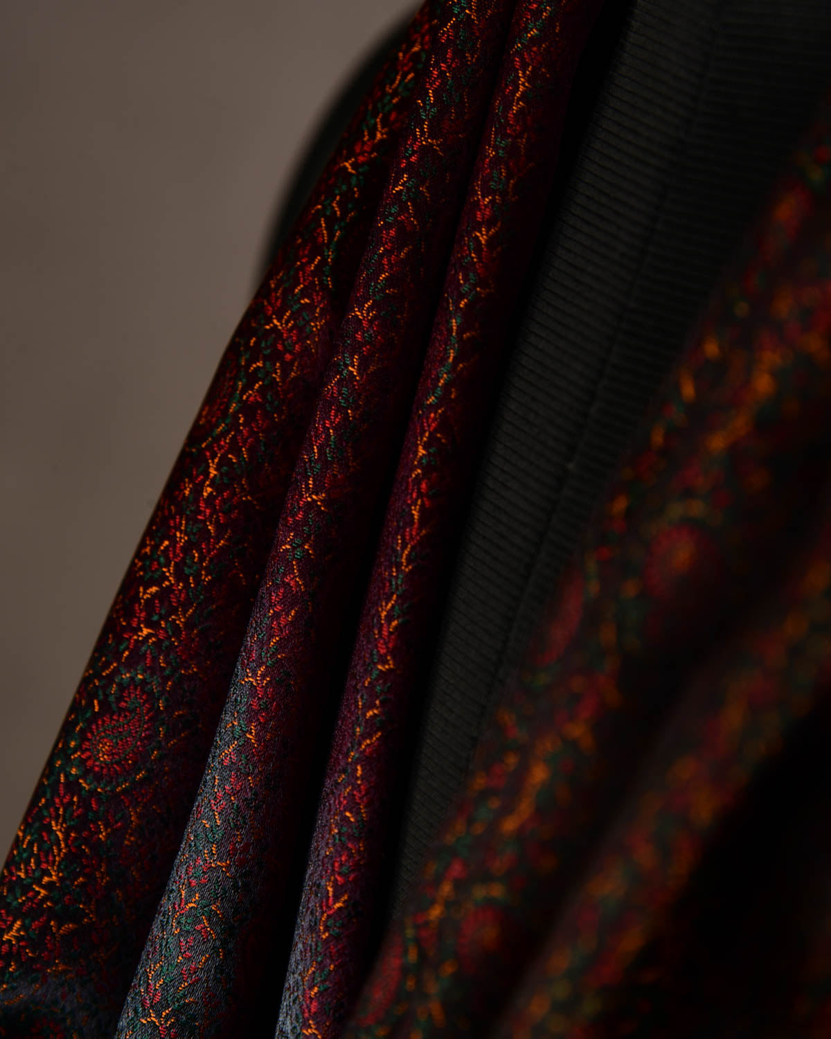 Ombre Multi-color Tehra Paisley Satin Jamawar Handwoven Silk Unisex Scarf 76"x22"-HolyWeaves