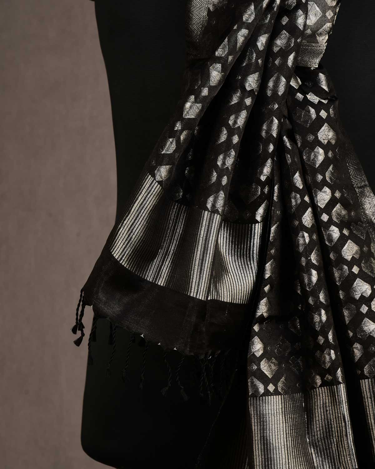 Metallic Black Silver Diamond Hearts Satin Tanchoi Handwoven Silk Unisex Scarf 80"x22"-HolyWeaves