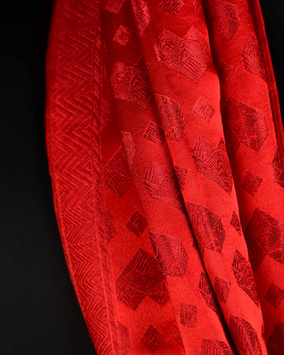 Metallic Red Diamond Hearts Satin Tanchoi Handwoven Silk Unisex Scarf 80"x22"-HolyWeaves