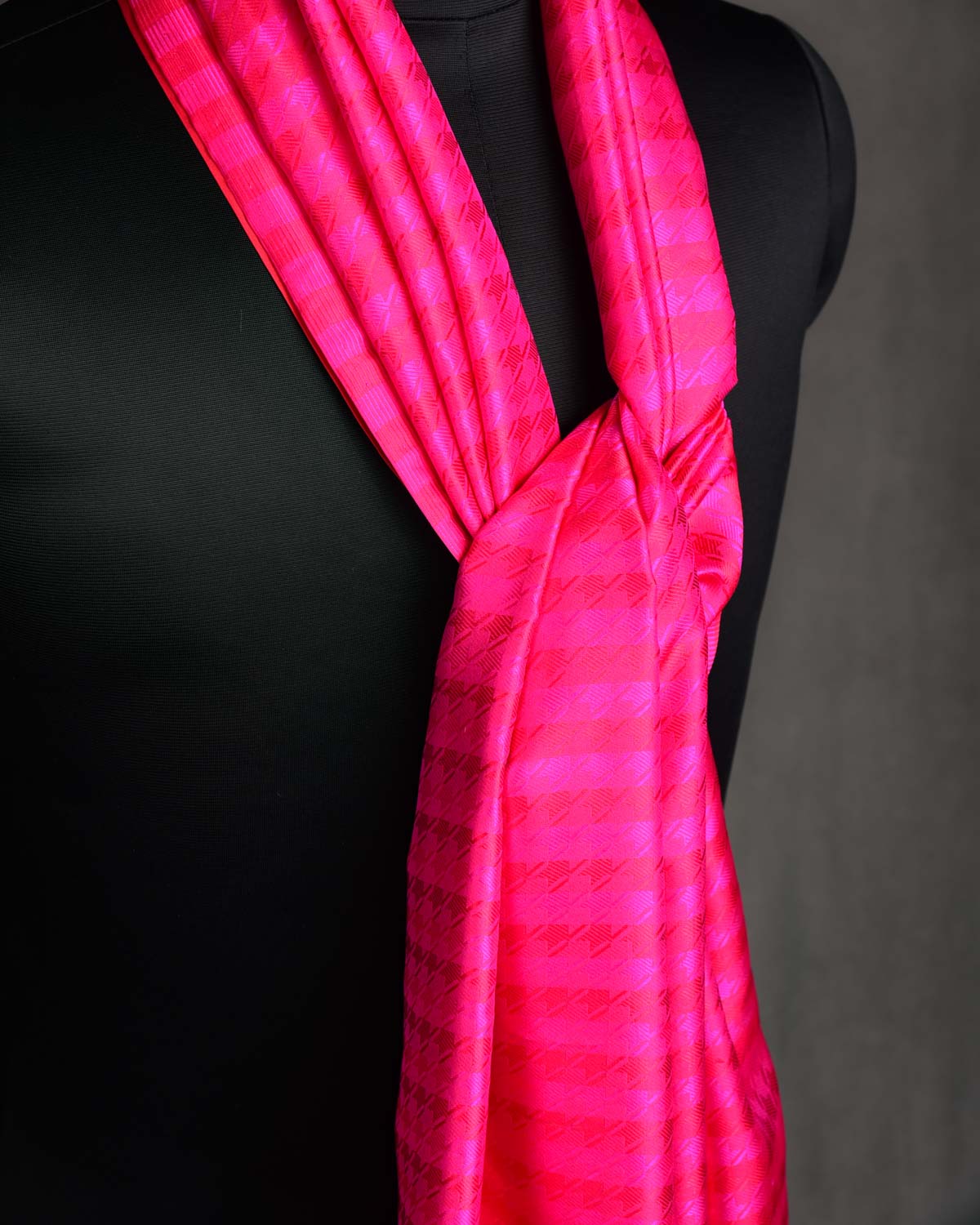 Shot Red-Pink Houndstooth Tanchoi Handwoven Silk Unisex Scarf 80"x22"-HolyWeaves