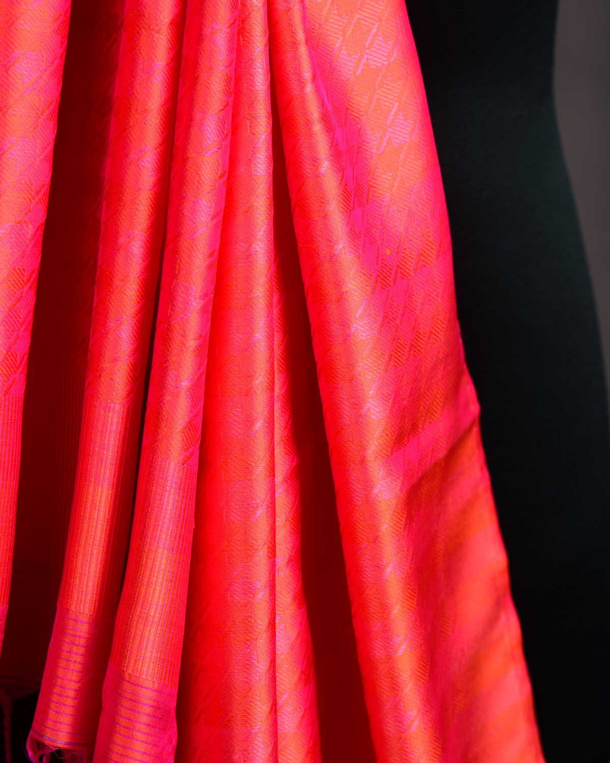 Shot Peach Houndstooth Tanchoi Handwoven Silk Unisex Scarf 80"x22"-HolyWeaves