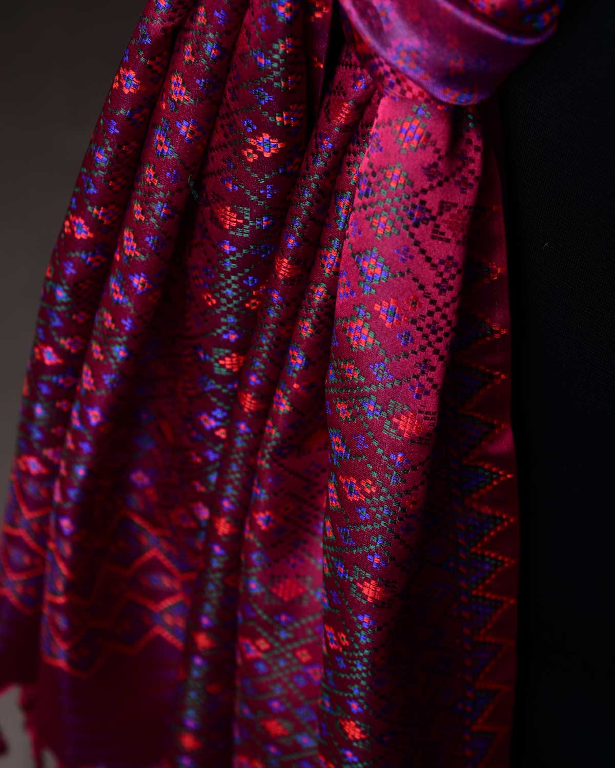 Magenta Dotted Jamawar Handwoven Silk Unisex Scarf 80"x22"-HolyWeaves