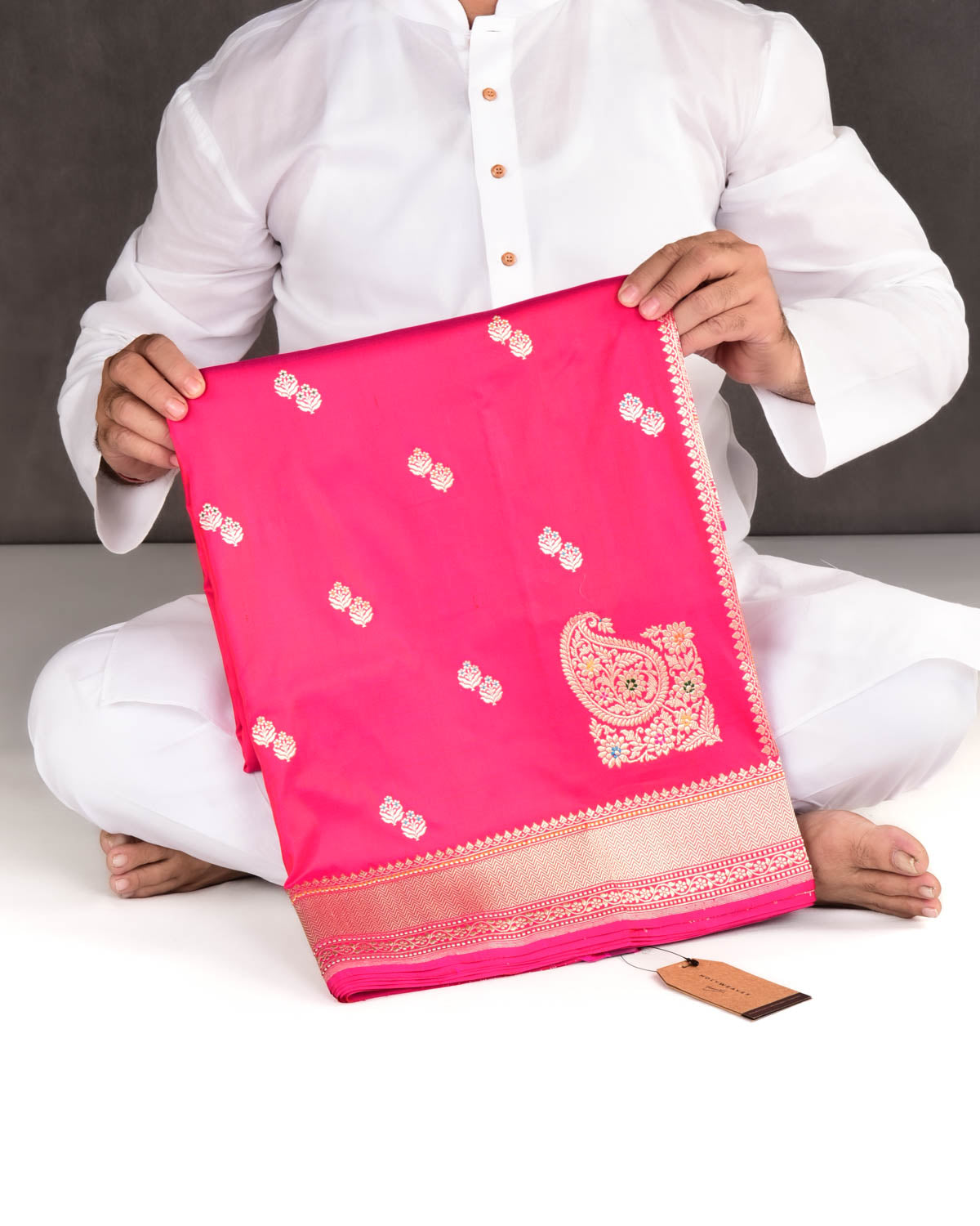 Shot Red-Pink Banarasi Gold Zari & Meena Duet Buti Kadhuan Brocade Handwoven Katan Silk Saree with Koniya Buta-HolyWeaves