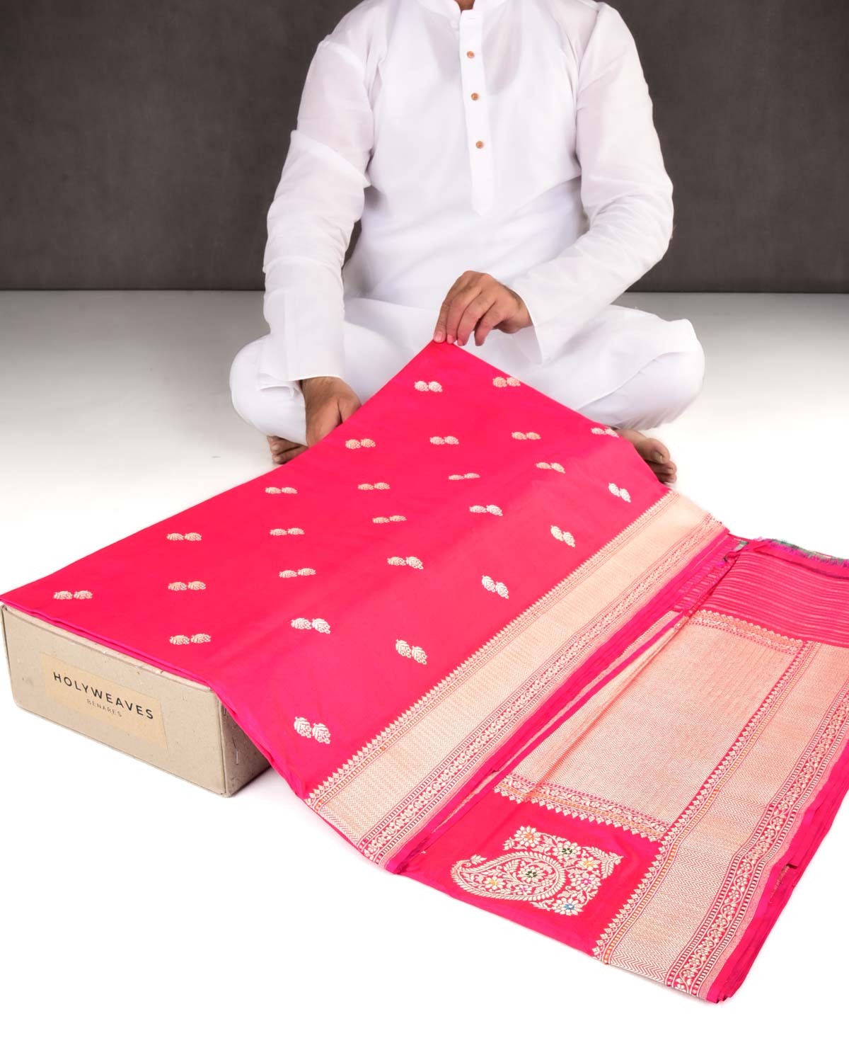 Shot Red-Pink Banarasi Gold Zari & Meena Duet Buti Kadhuan Brocade Handwoven Katan Silk Saree with Koniya Buta-HolyWeaves