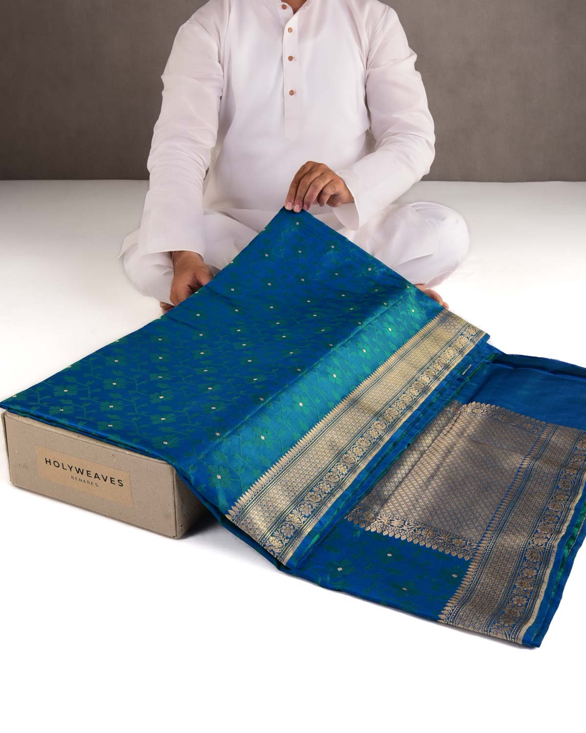 Shot Blue-Green Leheriya Satin Tanchoi Brocade Handwoven Katan Silk Banarasi Saree-HolyWeaves