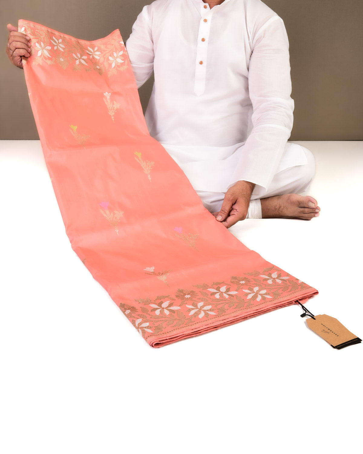 Peach Banarasi Sona Rupa Tuberose Floral Buta Kadhuan Brocade Handwoven Katan Silk Saree-HolyWeaves