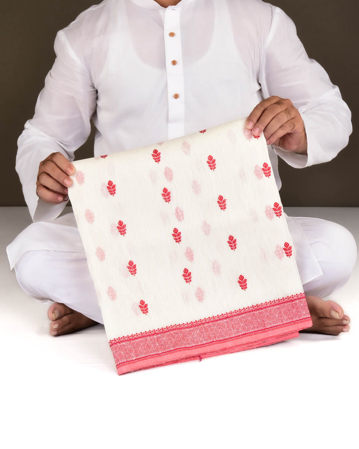 Red & White Banarasi Morpankh Buti Kadhuan Brocade Handwoven Linen Silk Saree-HolyWeaves