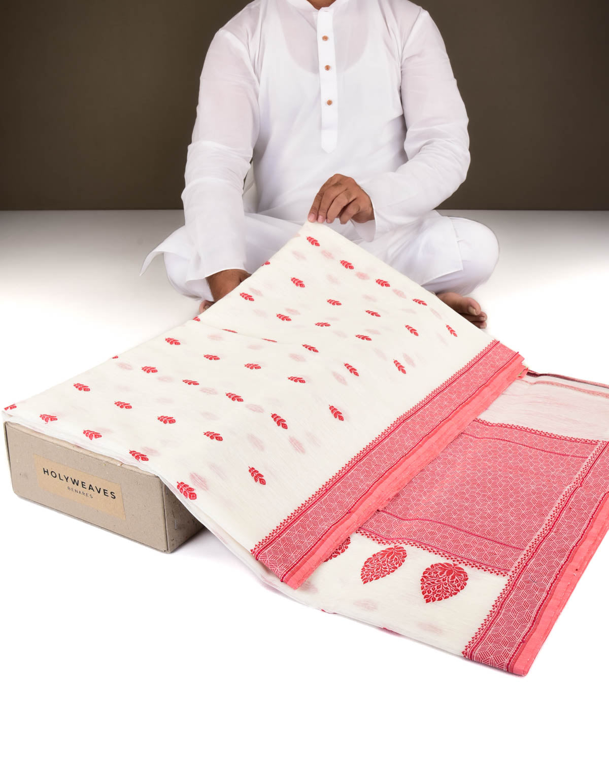 Red & White Banarasi Morpankh Buti Kadhuan Brocade Handwoven Linen Silk Saree-HolyWeaves