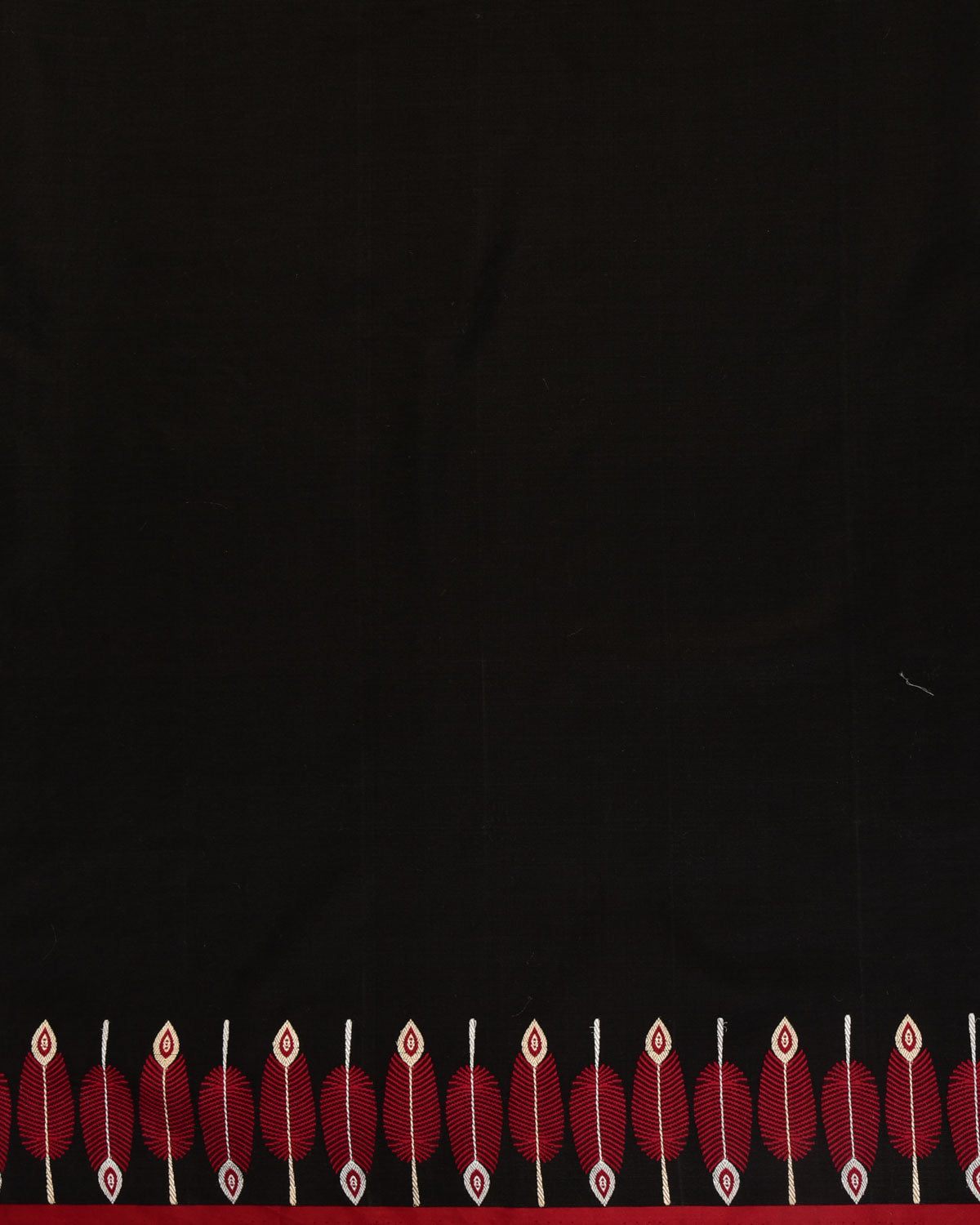 Black Banarasi Maroon Feather Border Kadhuan Brocade Handwoven Kora Silk Saree-HolyWeaves