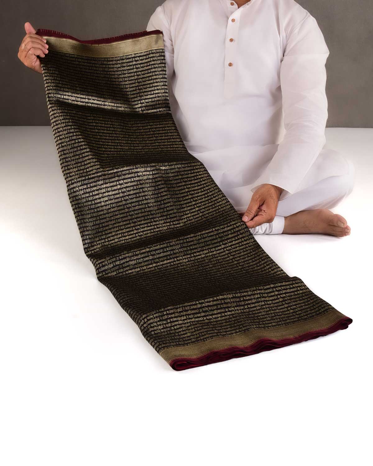 Black Gold Zari Geeta Shlok 2.47 Brocade Handwoven Katan Silk Banarasi Saree-HolyWeaves