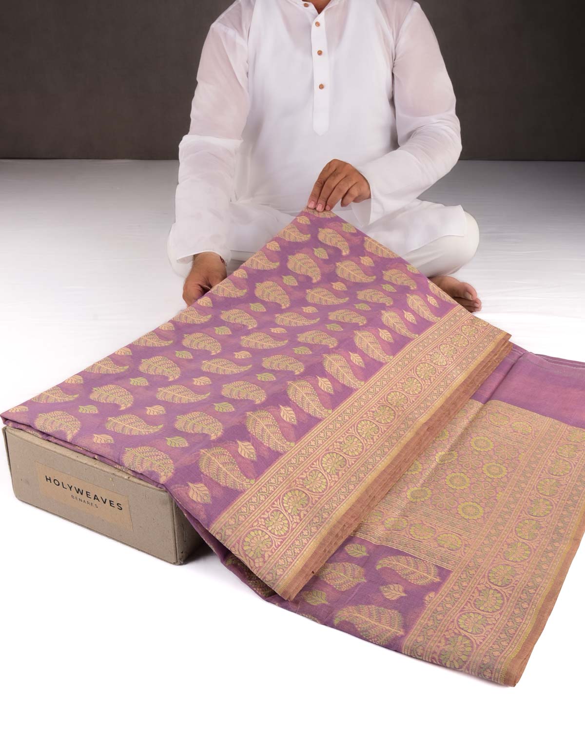 Mauve Banarasi Paisley Leaf Buta Cutwork Brocade Woven Art Cotton Silk Saree-HolyWeaves