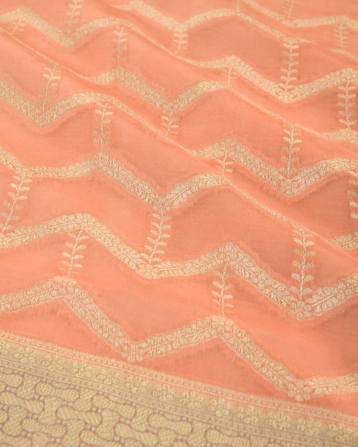 Peach Banarasi Gold Zari Geometric Cutwork Brocade Woven Kora Silk Saree with Contrast Border Pallu-HolyWeaves