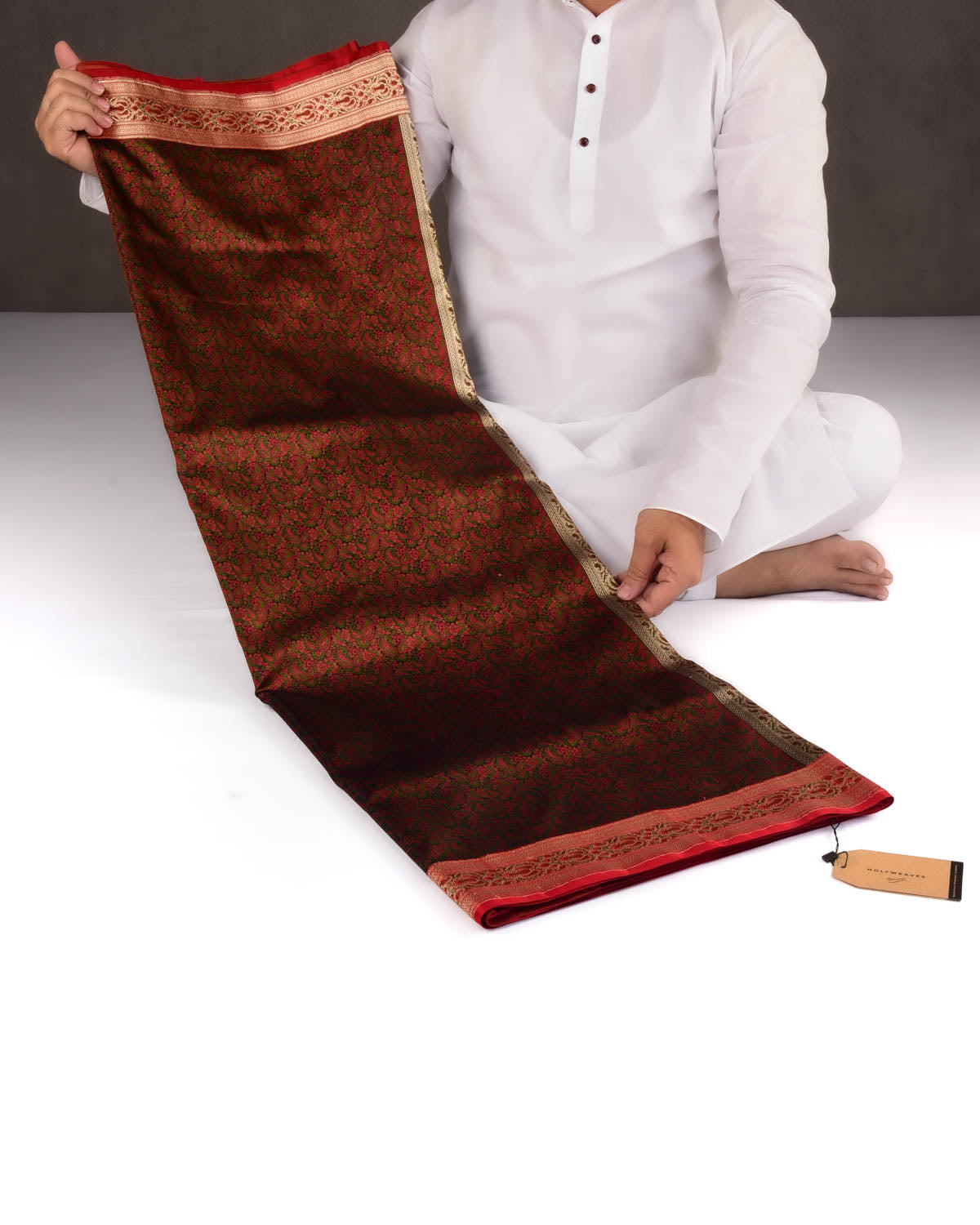 Black Banarasi Tehra Paisley Jaal Jamawar Brocade Handwoven Katan Silk Saree with Gold Zari Border Pallu-HolyWeaves