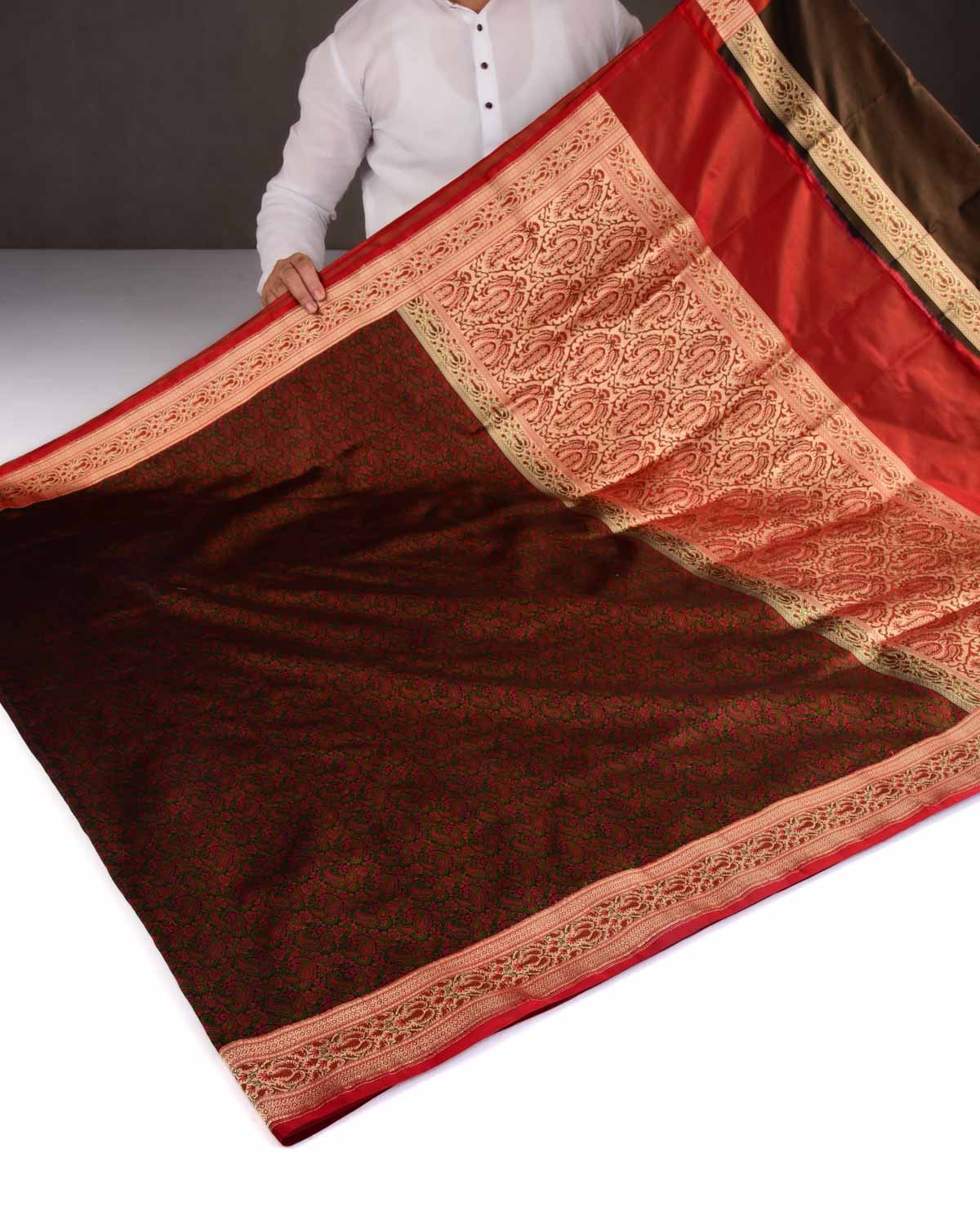 Black Banarasi Tehra Paisley Jaal Jamawar Brocade Handwoven Katan Silk Saree with Gold Zari Border Pallu-HolyWeaves