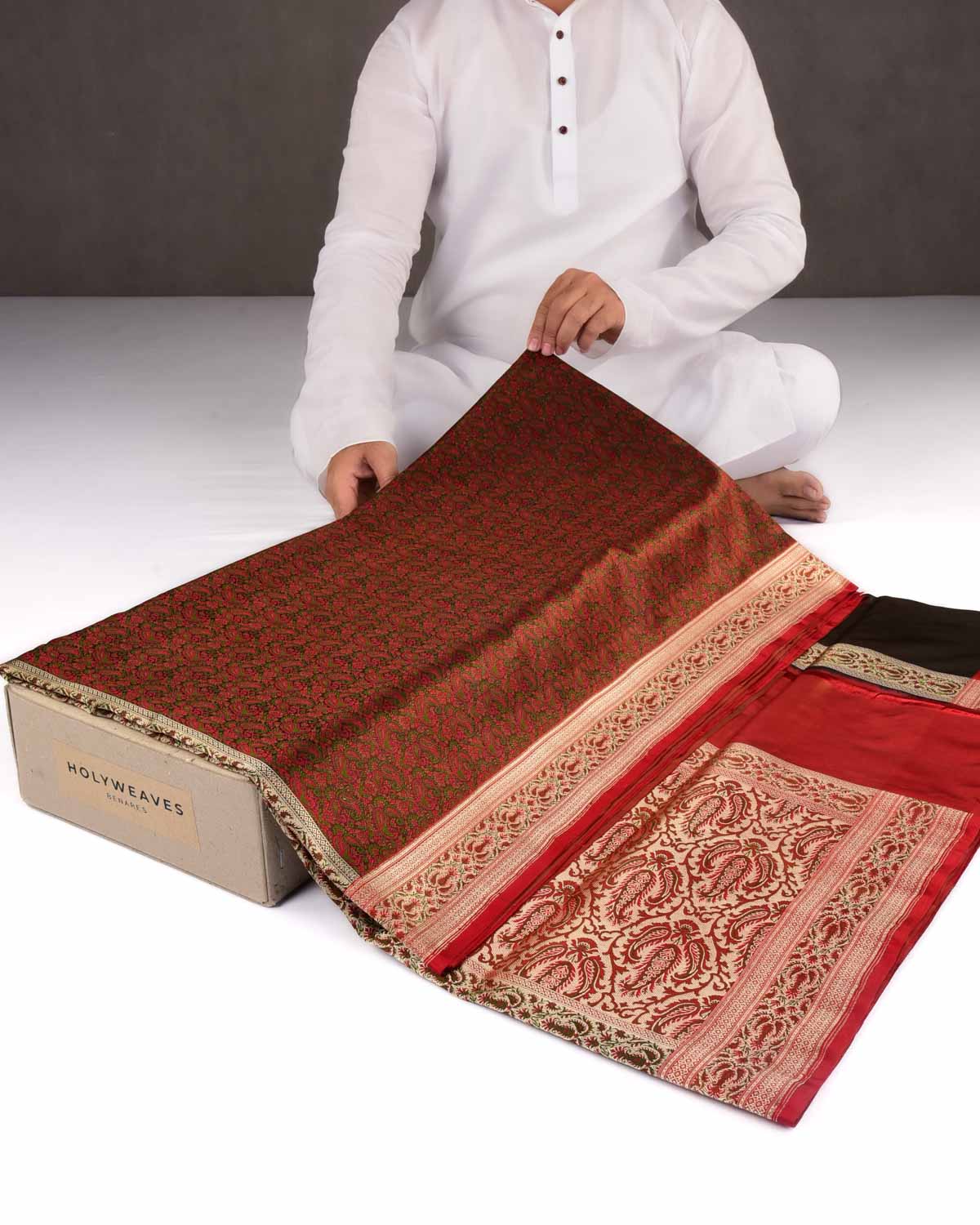 Black Banarasi Tehra Paisley Jaal Jamawar Brocade Handwoven Katan Silk Saree with Gold Zari Border Pallu-HolyWeaves