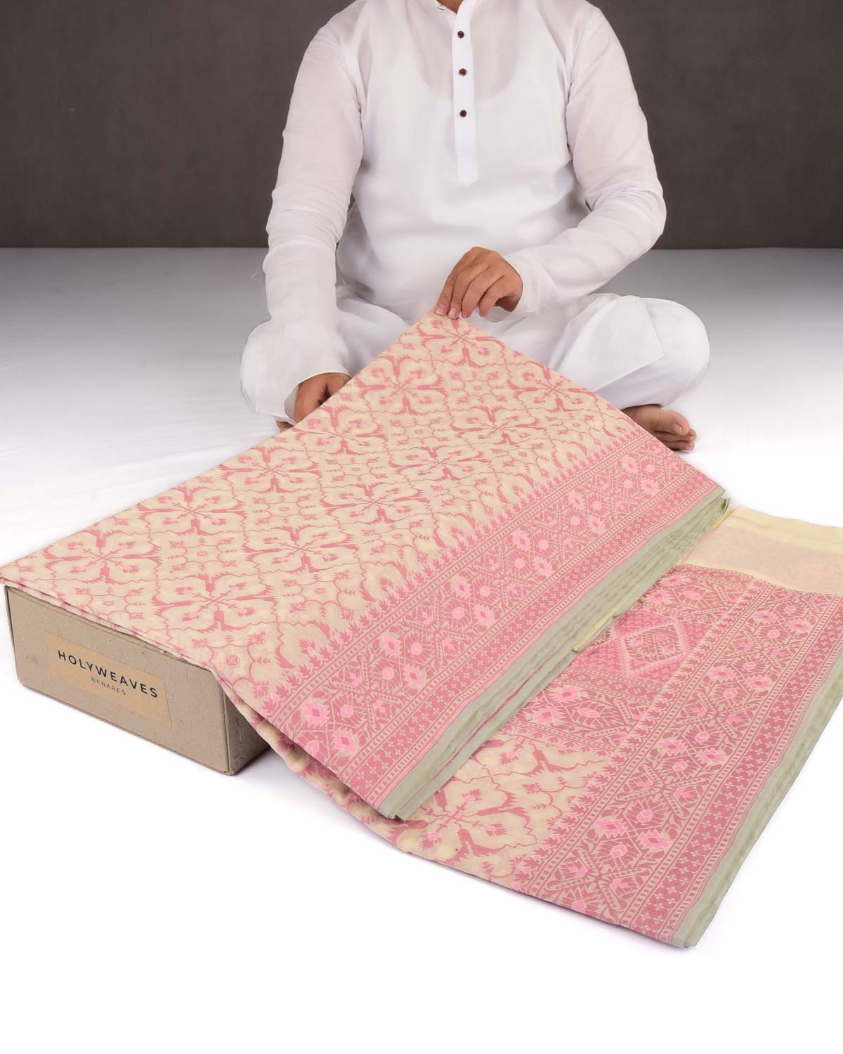 Mauve On Cream Banarasi Resham Patola Cutwork Brocade Woven Art Cotton Silk Saree-HolyWeaves