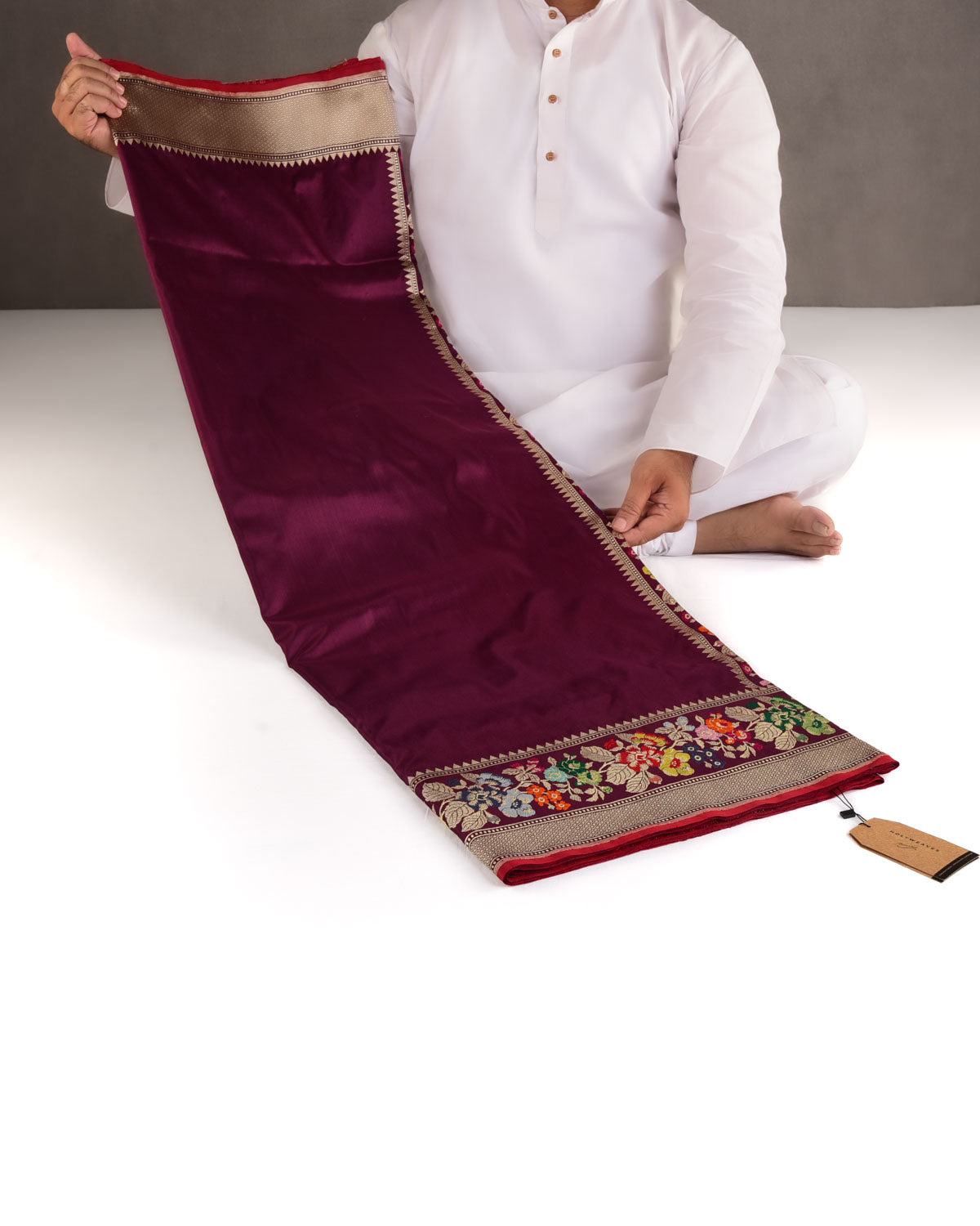 Mahogany Kadhuan Brocade Handwoven Katan Silk Banarasi Saree with Meenekari Bel Border Pallu-HolyWeaves