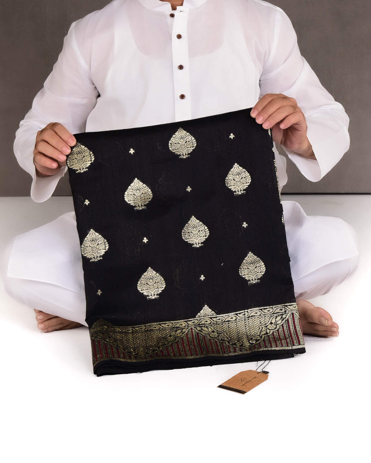 Black Spade Buta Cutwork Brocade Woven Raw Silk Banarasi Saree-HolyWeaves