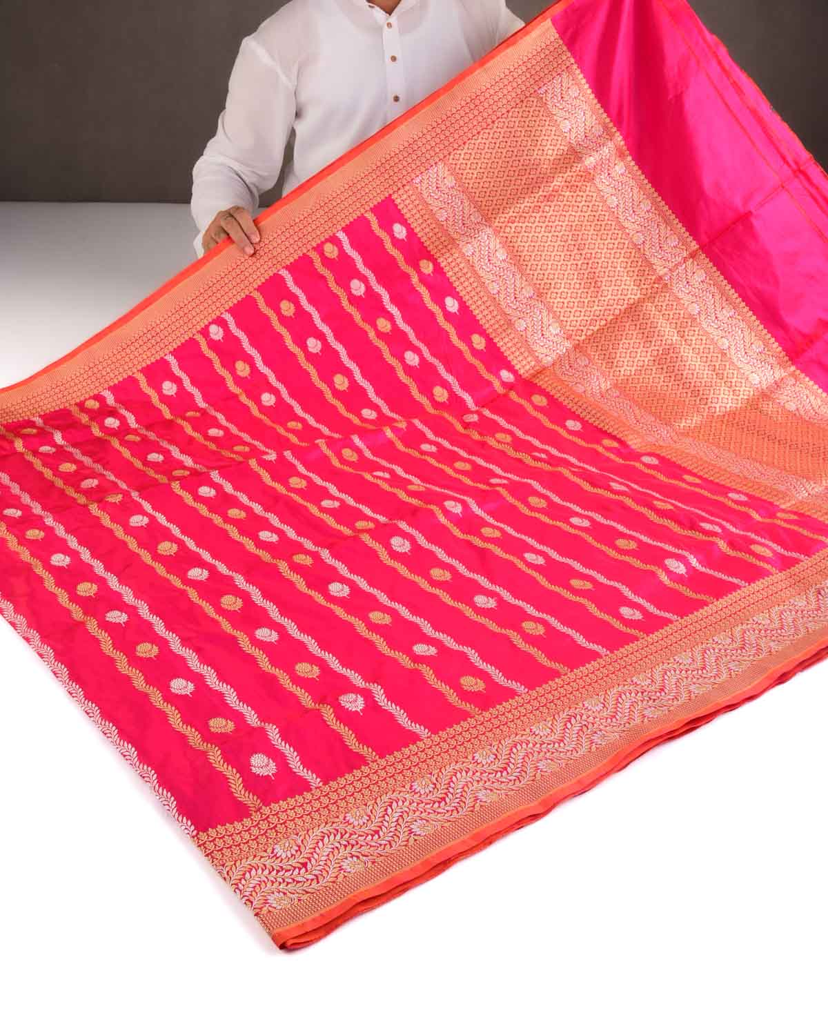 Shot Red-Pink Gold & Silver Zari Buti Kadhuan Brocade Handwoven Katan Silk Banarasi Saree-HolyWeaves