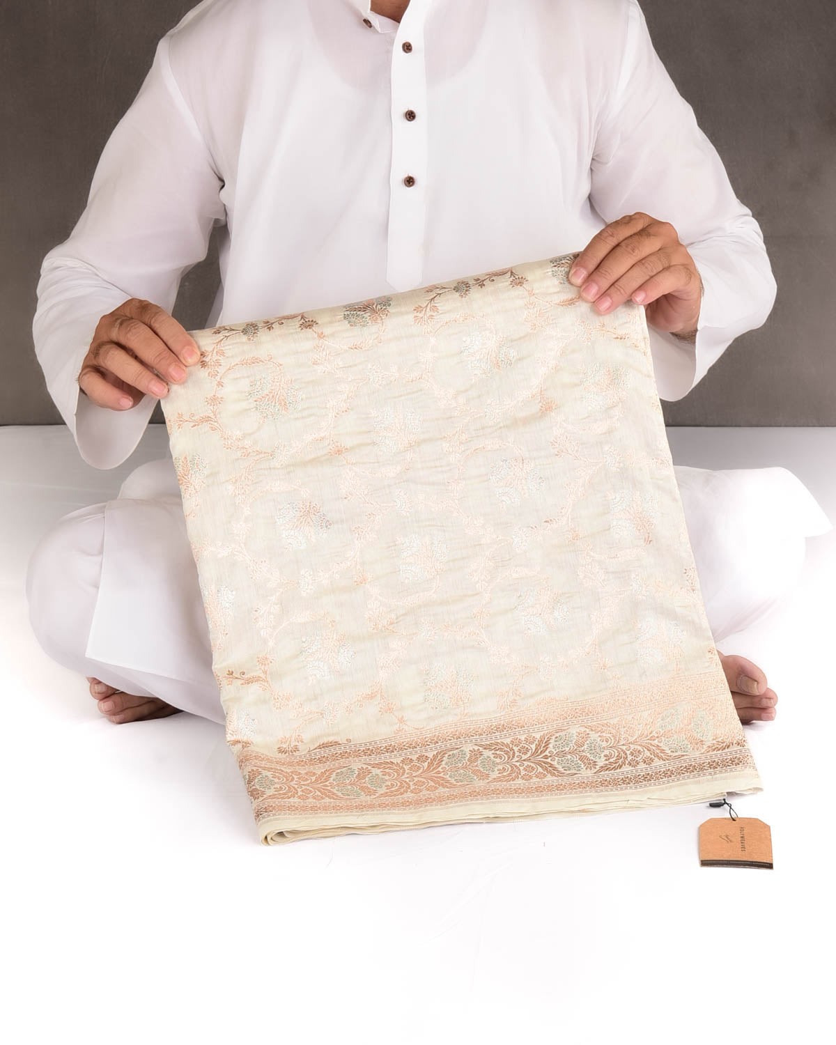 Ivory White Gold & Silver Zari & Meenekari Classic Jangla Cutwork Brocade Woven Spun Silk Banarasi Saree