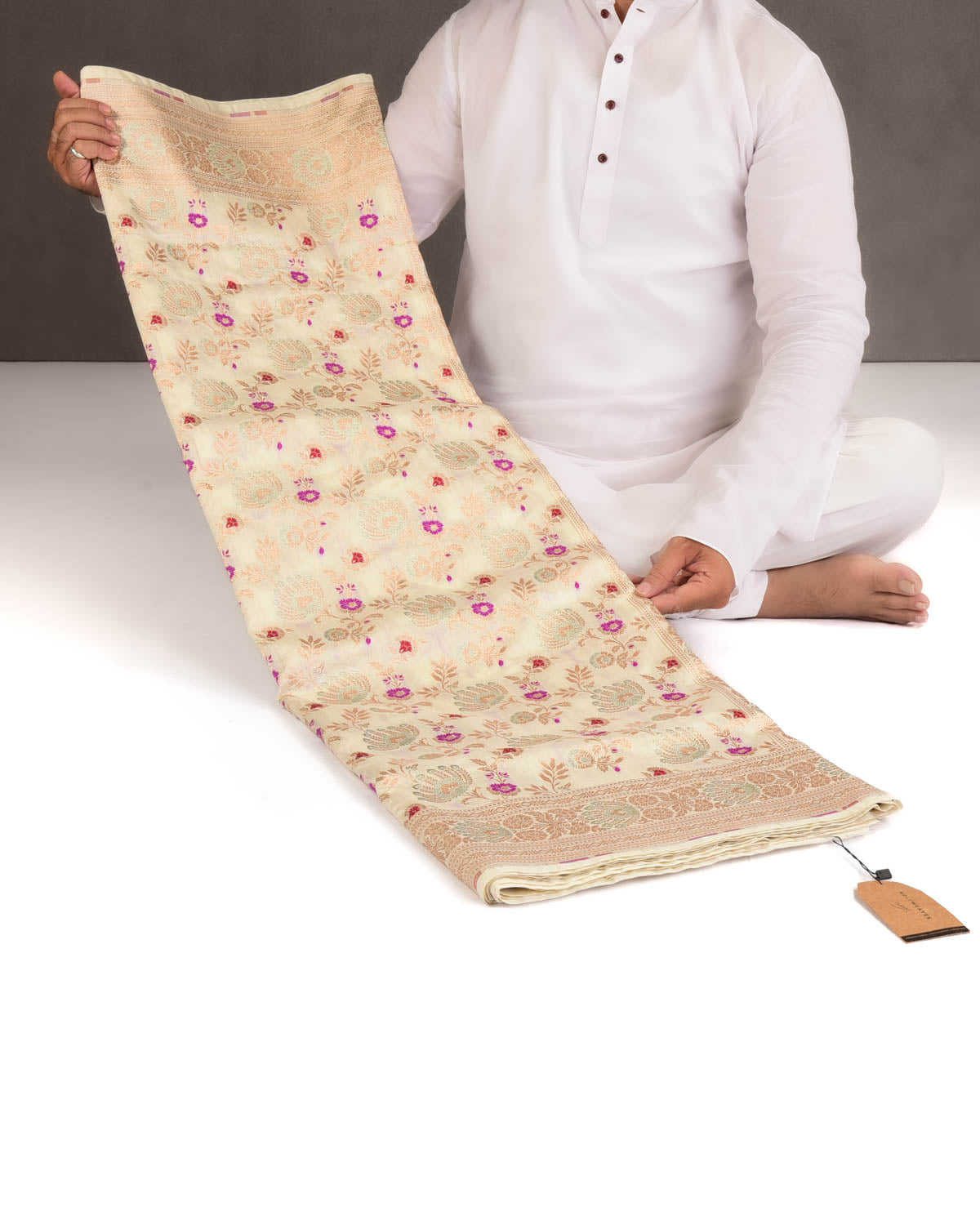 Ivory White Gold & Silver Zari & Meenekari Floral Jaal Cutwork Brocade Handwoven Spun Silk Banarasi Saree-HolyWeaves