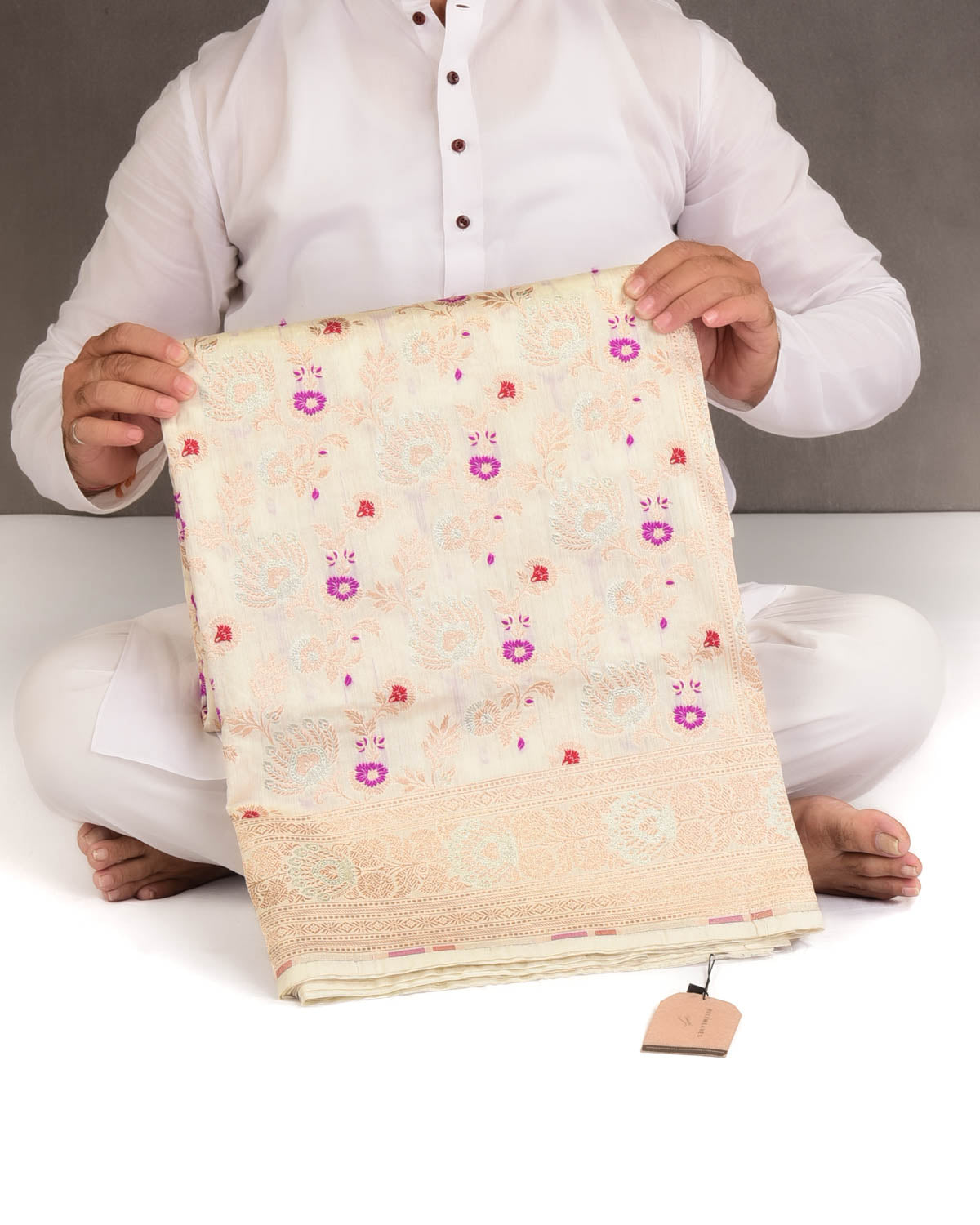 Ivory White Gold & Silver Zari & Meenekari Floral Jaal Cutwork Brocade Handwoven Spun Silk Banarasi Saree-HolyWeaves