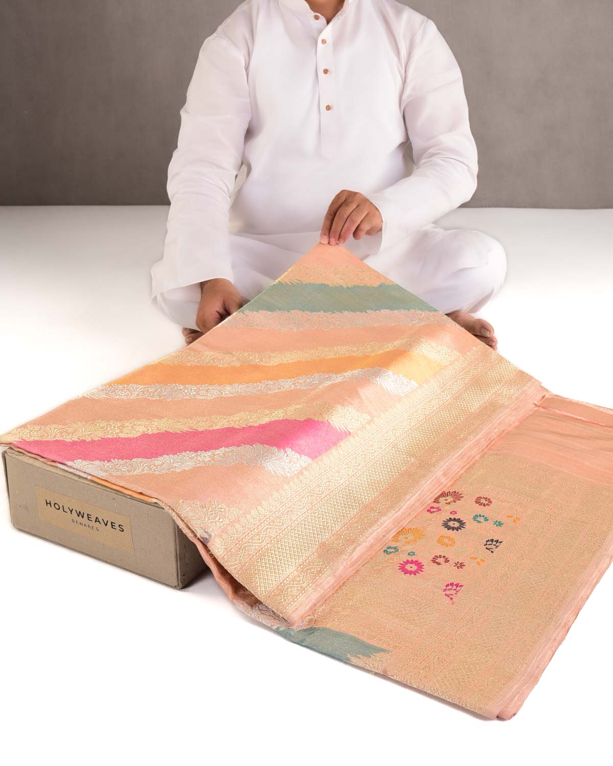 Metallic Peach Diagonal Rangkaat Kadhuan Brocade Handwoven Katan Silk Banarasi Saree-HolyWeaves