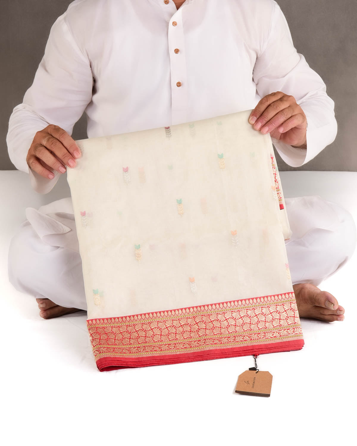 Ivory White Gold & Silver Zari & Meenekari Buti Kadhuan Brocade Handwoven Kora Silk Banarasi Saree-HolyWeaves