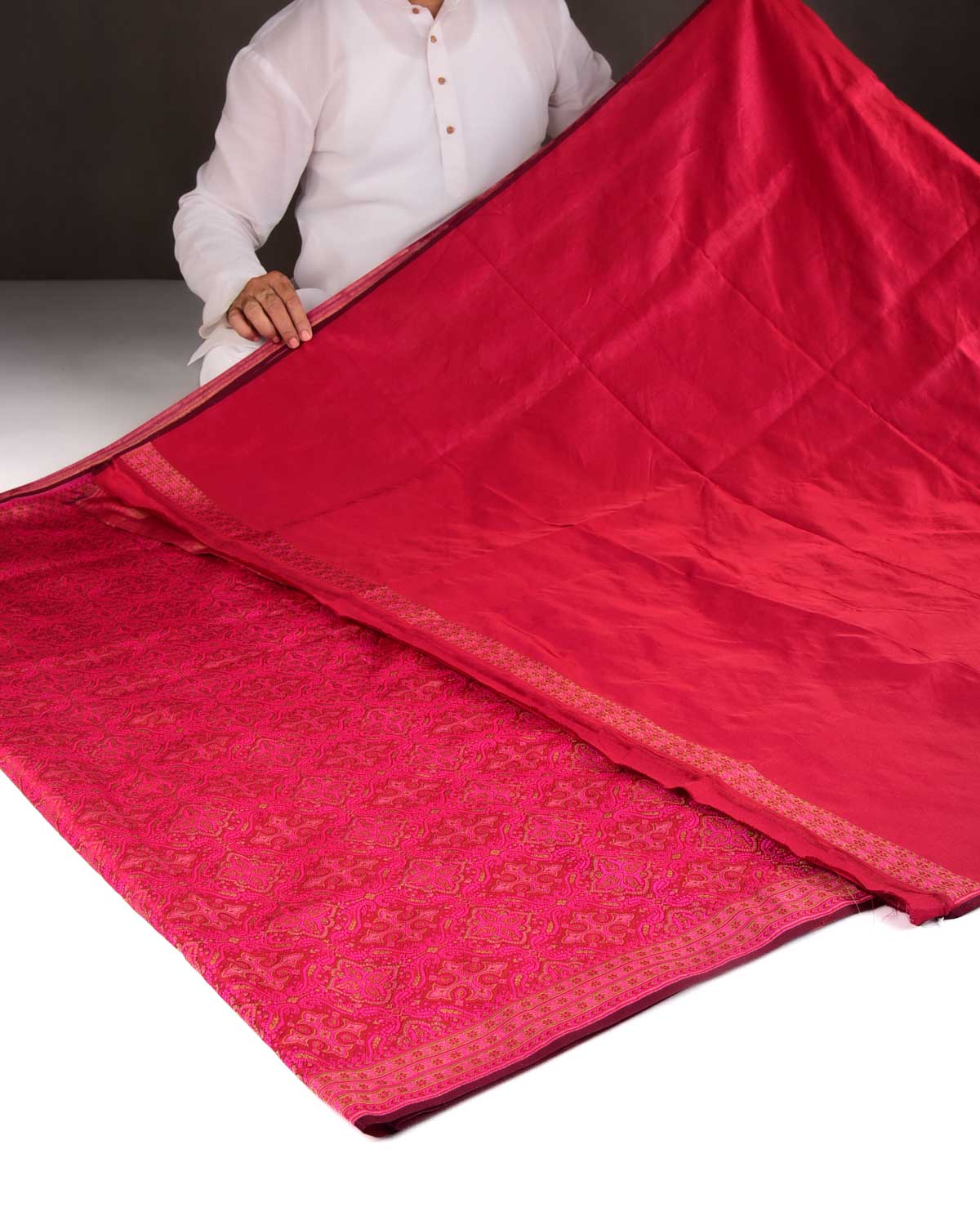 Red-Pink Tehri Parora Jamawar Tanchoi Handwoven Katan Silk Banarasi Saree with Gold Zari-HolyWeaves