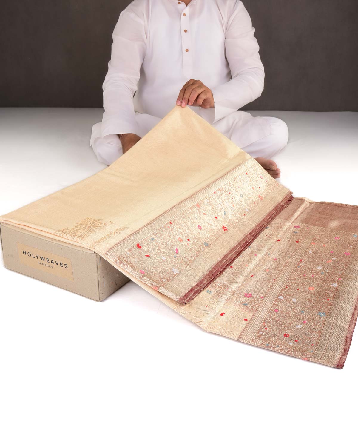 Metallic Gold Ektara Kadhuan Brocade Handwoven Cotton Tissue Banarasi Saree-HolyWeaves