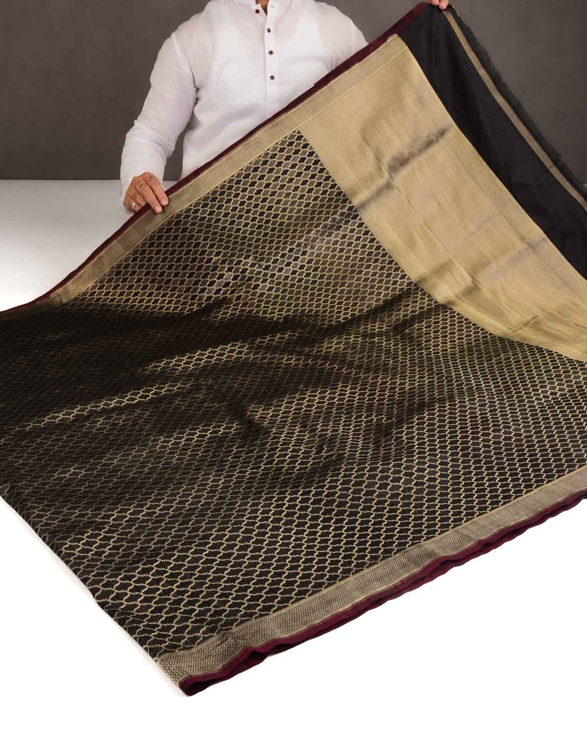 Metallic Black Moroccon Grids Brocade Handwoven Katan Silk Banarasi Saree-HolyWeaves
