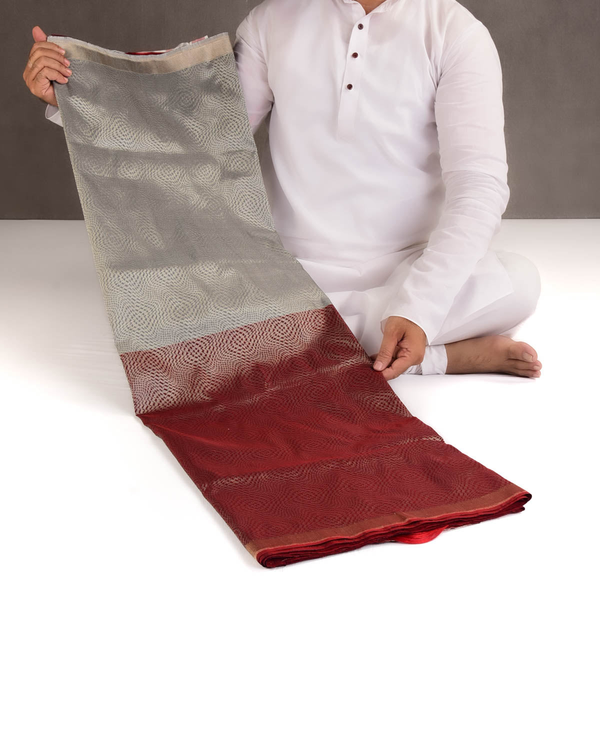 Dual-Tone Gray Maroon Silver Zari Houndstooth Cyclone Kadhuan Brocade Handwoven Katan Silk Banarasi Saree-HolyWeaves