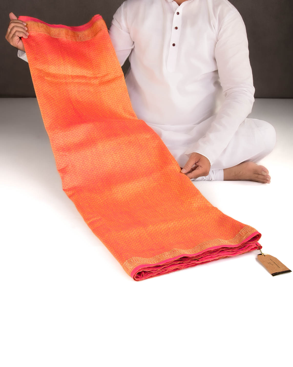 Shot Pink-Yellow Herring Bone Tanchoi Handwoven Linen Silk Banarasi Saree-HolyWeaves