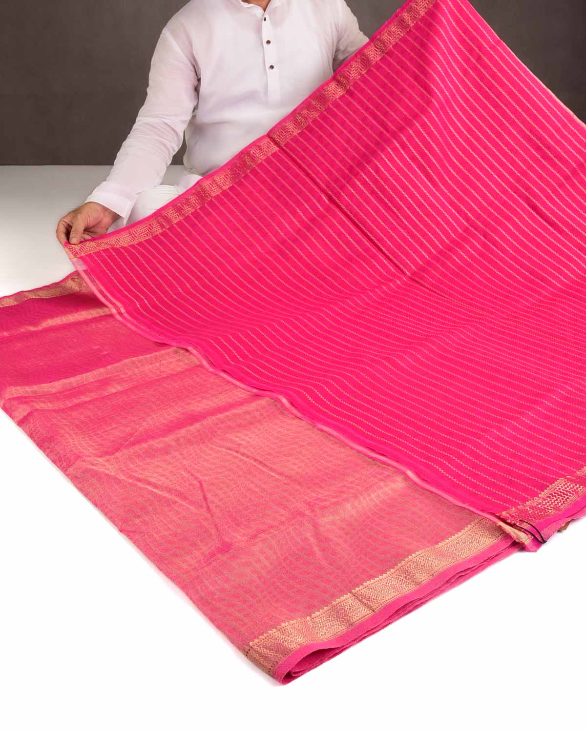Golden Pink Geometric Grids Tanchoi Handwoven Kora Tissue Banarasi Saree-HolyWeaves