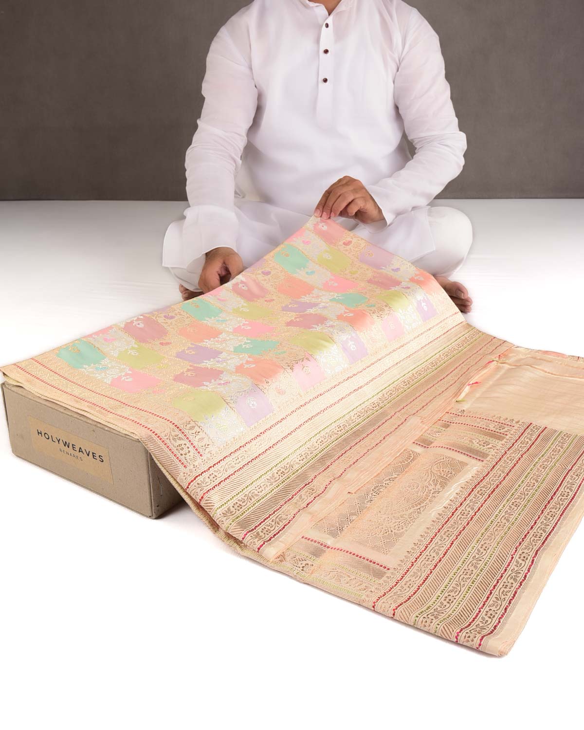 Cream Rangkaat Kadhuan Brocade Handwoven Katan Silk Banarasi Saree-HolyWeaves