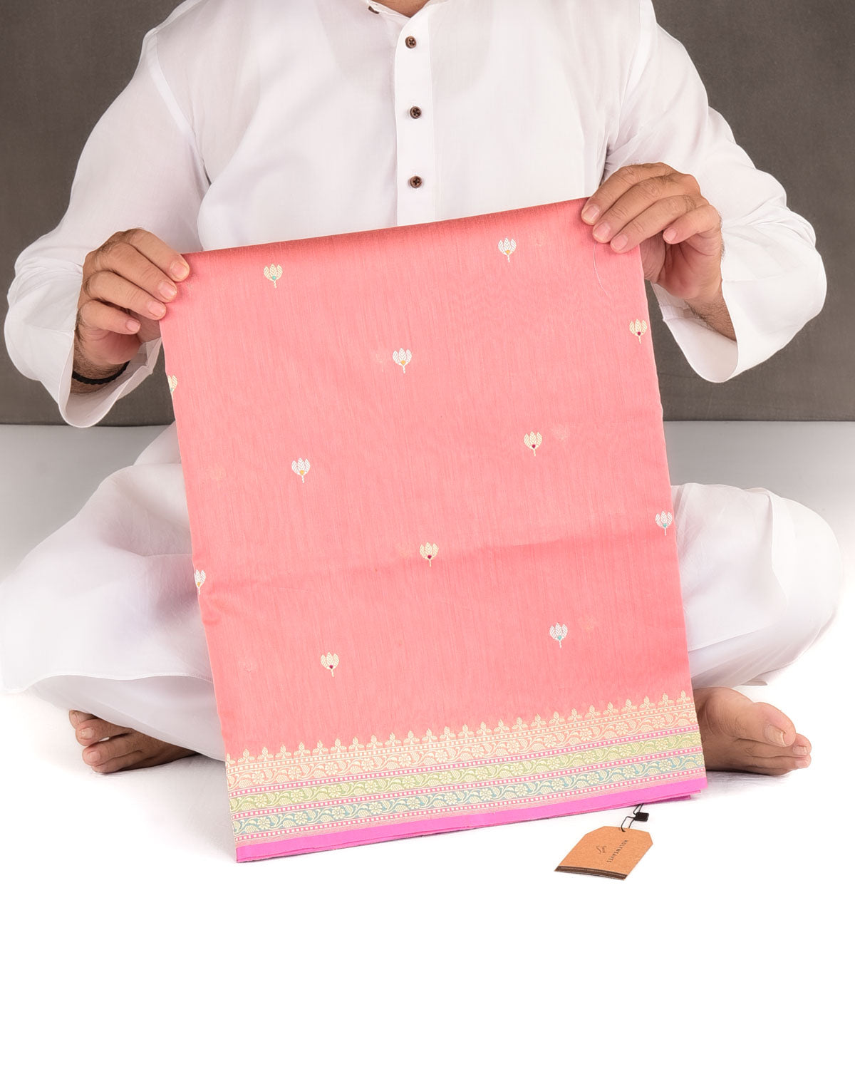 Peach Gold & Silver Zari & Resham Kamal Buti Kadhuan Brocade Handwoven Cotton Silk Banarasi Saree
