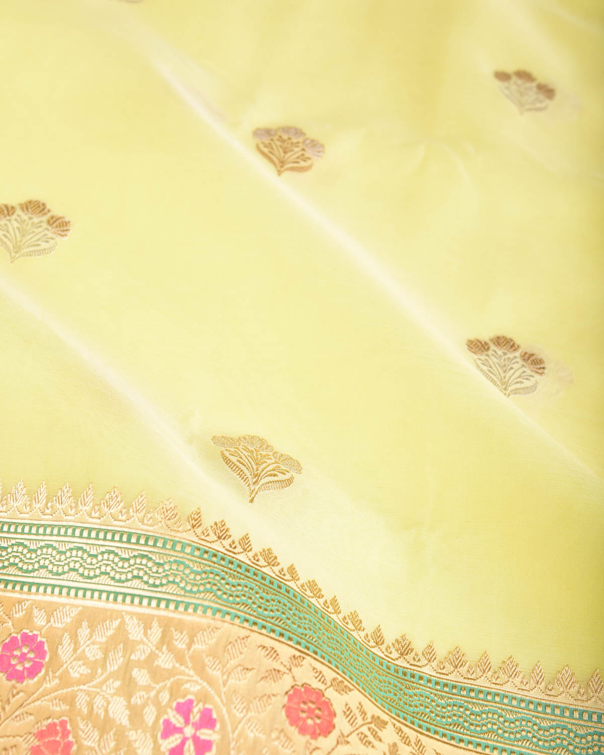 Lemon Yellow Gold & Silver Zari Buti Kadhuan Brocade Handwoven Kora Silk Banarasi Saree with Meenekari Border Pallu-HolyWeaves
