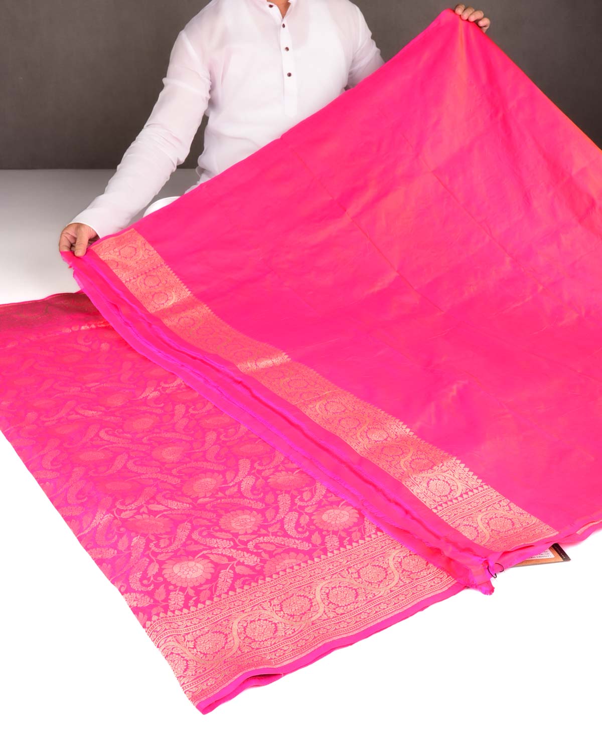Shot Red-Pink Dual Tone Gold Zari Floral Jaal Cutwork Brocade Handwoven Katan Silk Banarasi Saree-HolyWeaves