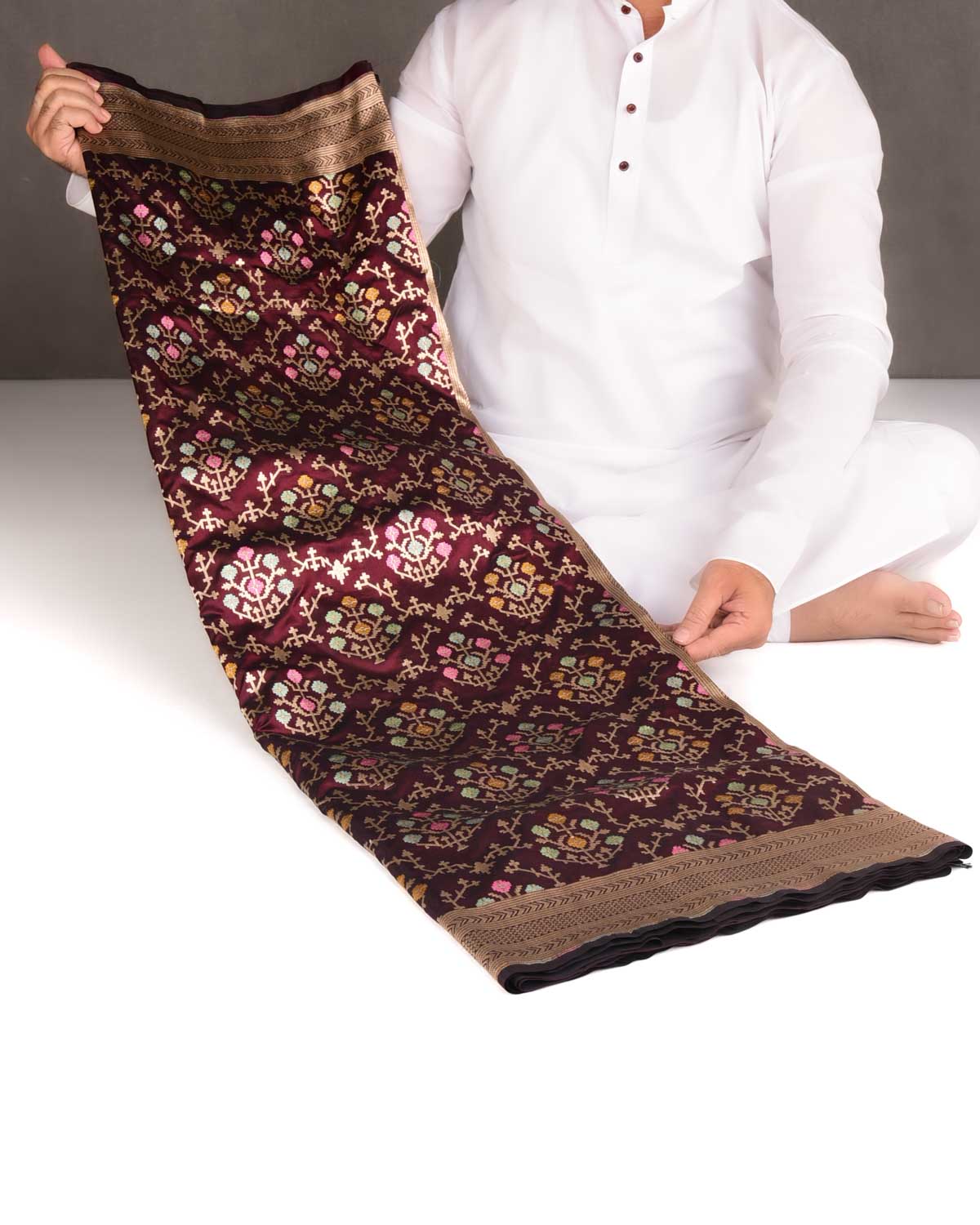 Mahogany Tehra Floral Jaal Cutwork Brocade Handwoven Katan Silk Banarasi Saree-HolyWeaves