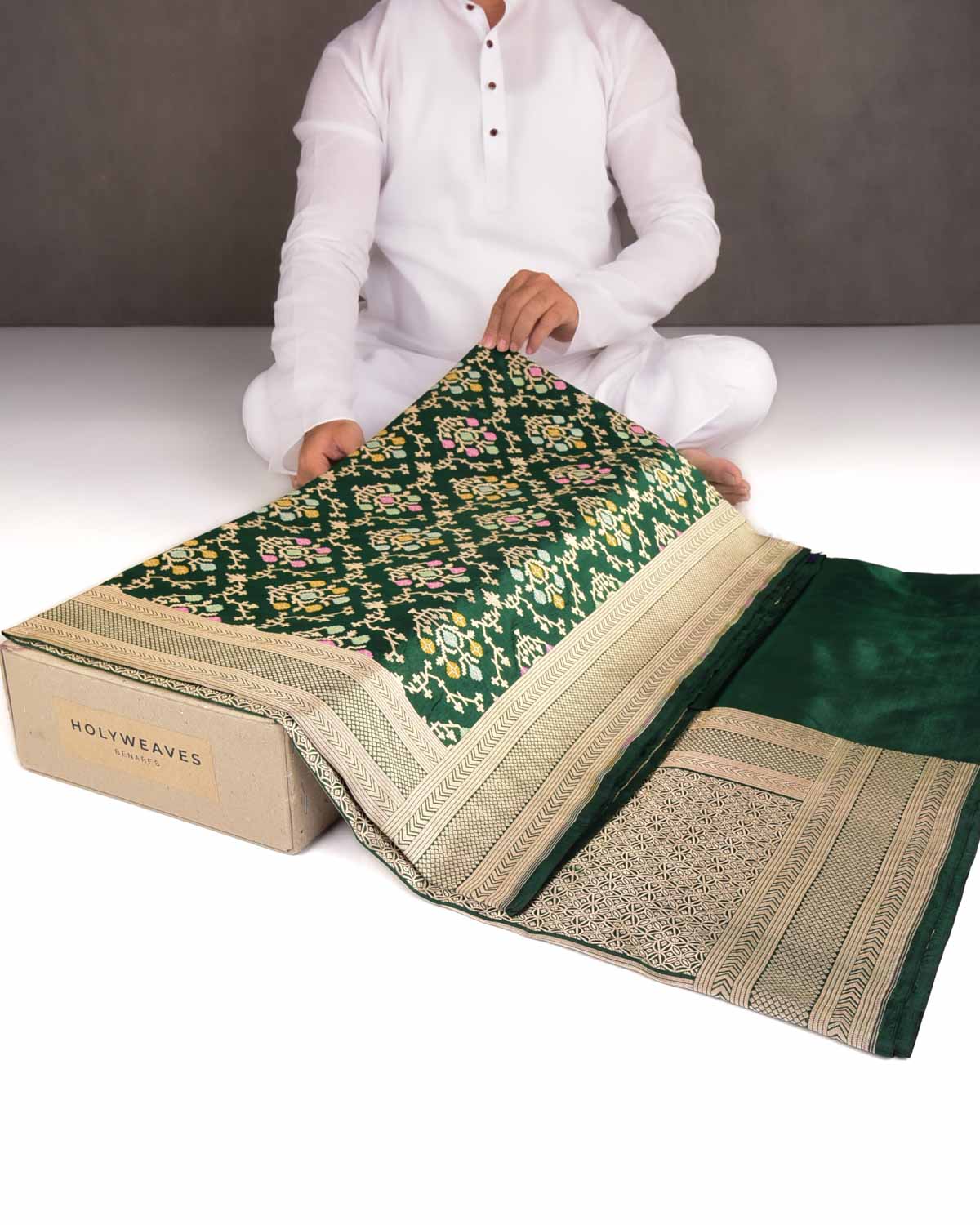 Sacramento Green Tehra Floral Jaal Cutwork Brocade Handwoven Katan Silk Banarasi Saree-HolyWeaves