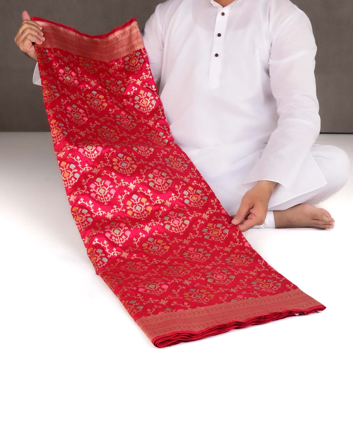 Shot Red-Pink Tehra Floral Jaal Cutwork Brocade Handwoven Katan Silk Banarasi Saree-HolyWeaves