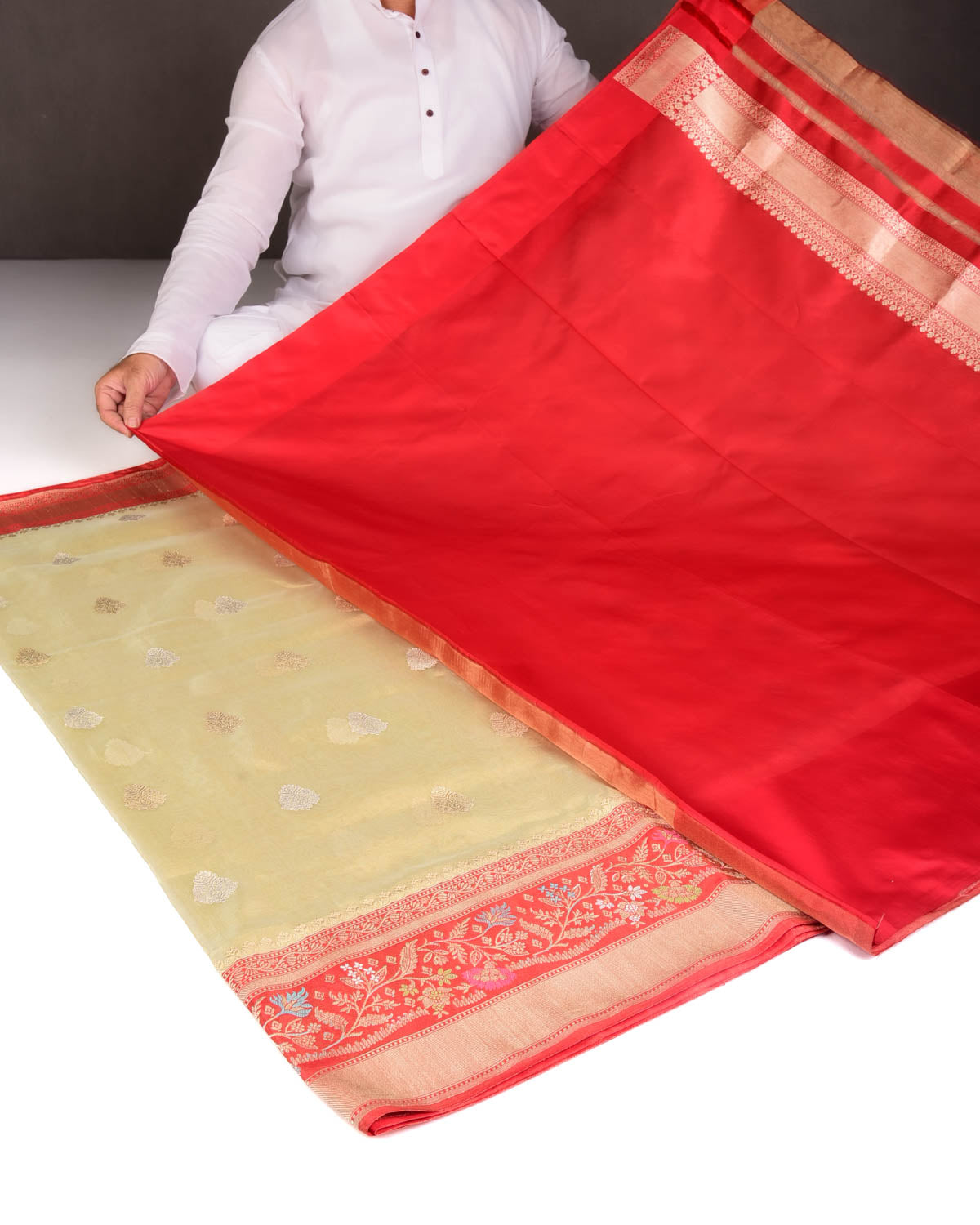 Metallic Golden Green Zari Buta Kadhuan Brocade Handwoven Kora Tissue Banarasi Saree with Satin Meenekari Border Pallu-HolyWeaves