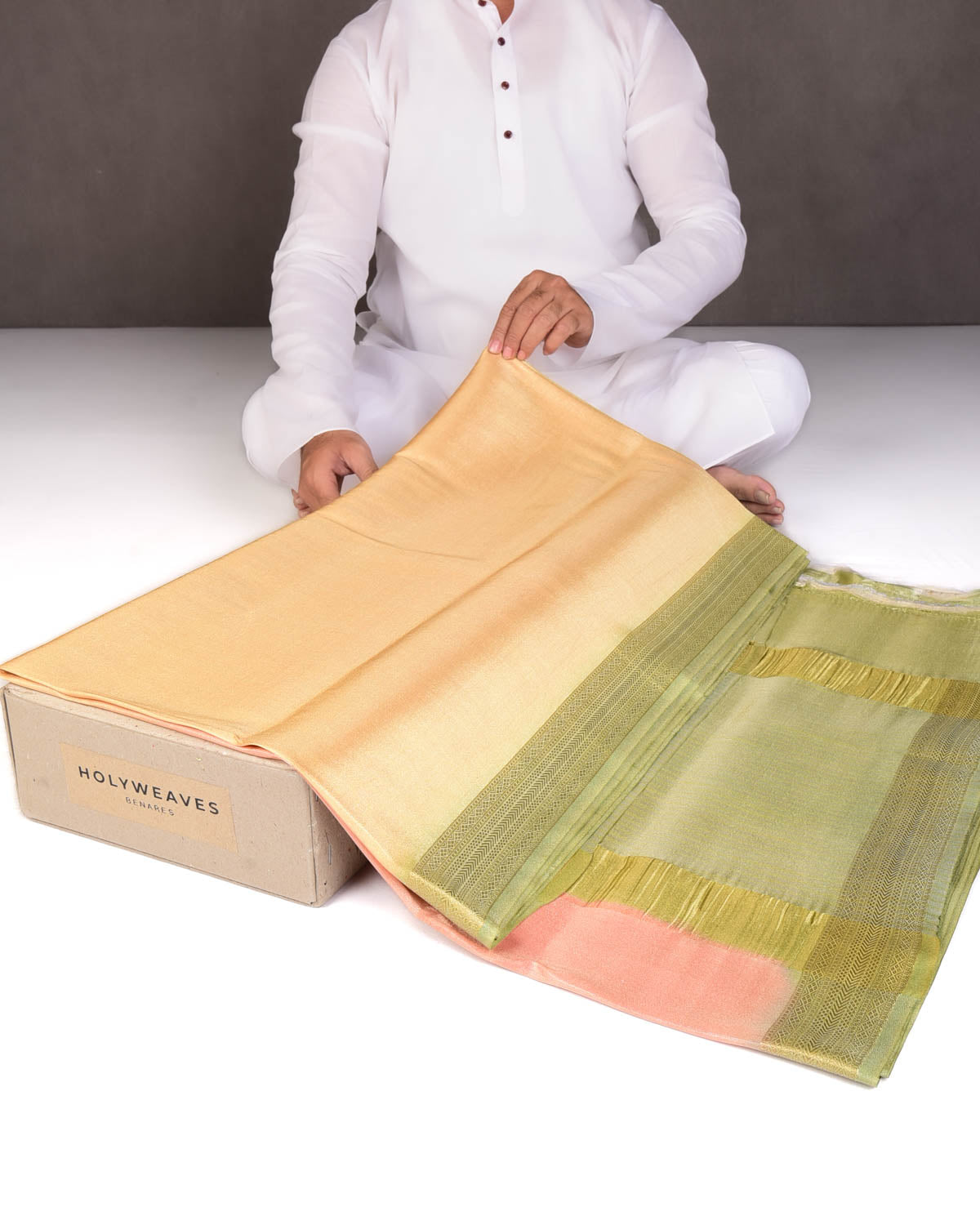 Ombre Metallic Yellow-Orange Brocade Woven Katan Tissue Banarasi Saree with Contrast Border Pallu-HolyWeaves