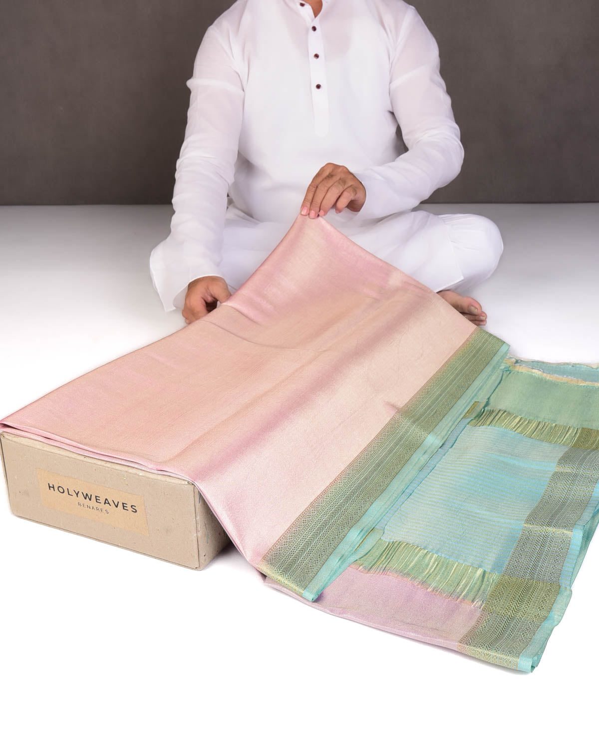 Ombre Metallic Pink-Mauve Brocade Woven Katan Tissue Banarasi Saree with Contrast Border Pallu-HolyWeaves