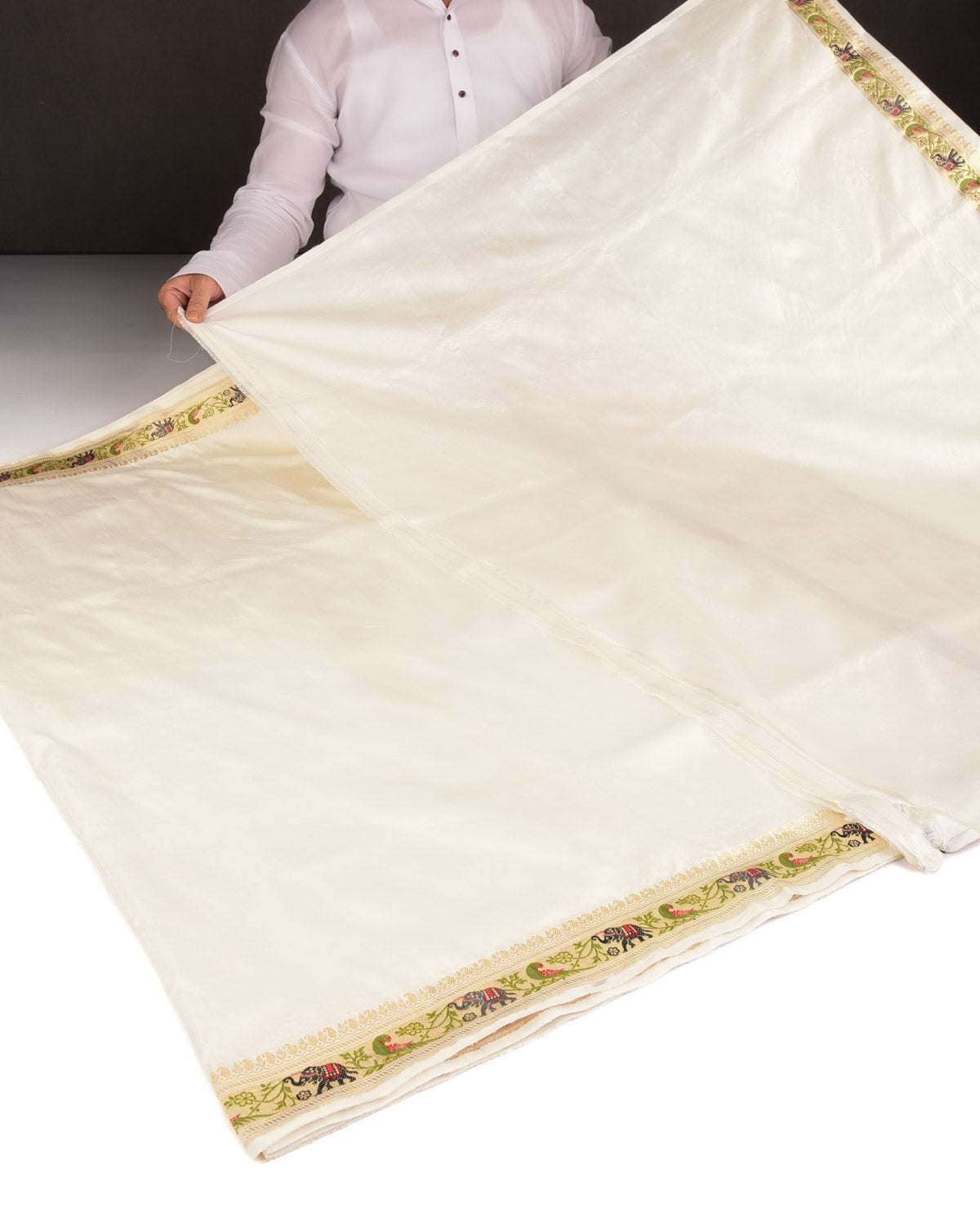 Ivory White Kadhuan Brocade Handwoven Katan Silk Banarasi Saree with Shikargah Boder Pallu-HolyWeaves