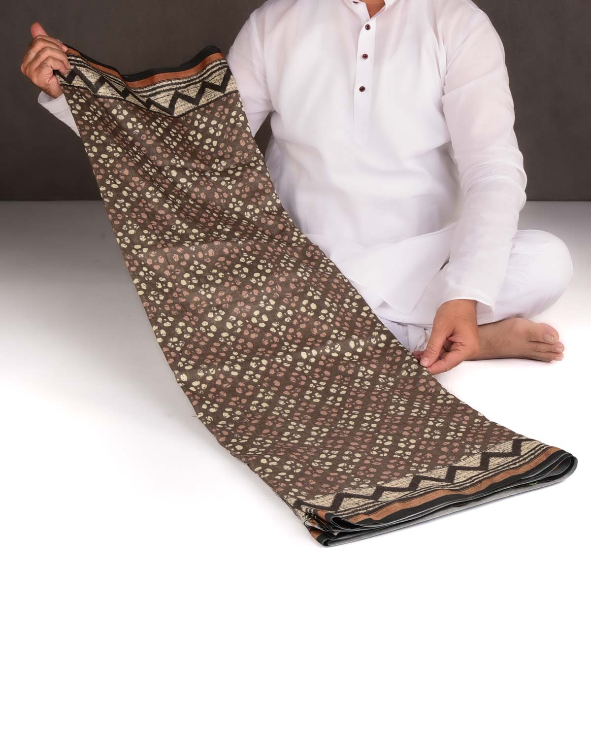 Brown Abstract Pebbles Printed Cotton Silk Saree-HolyWeaves