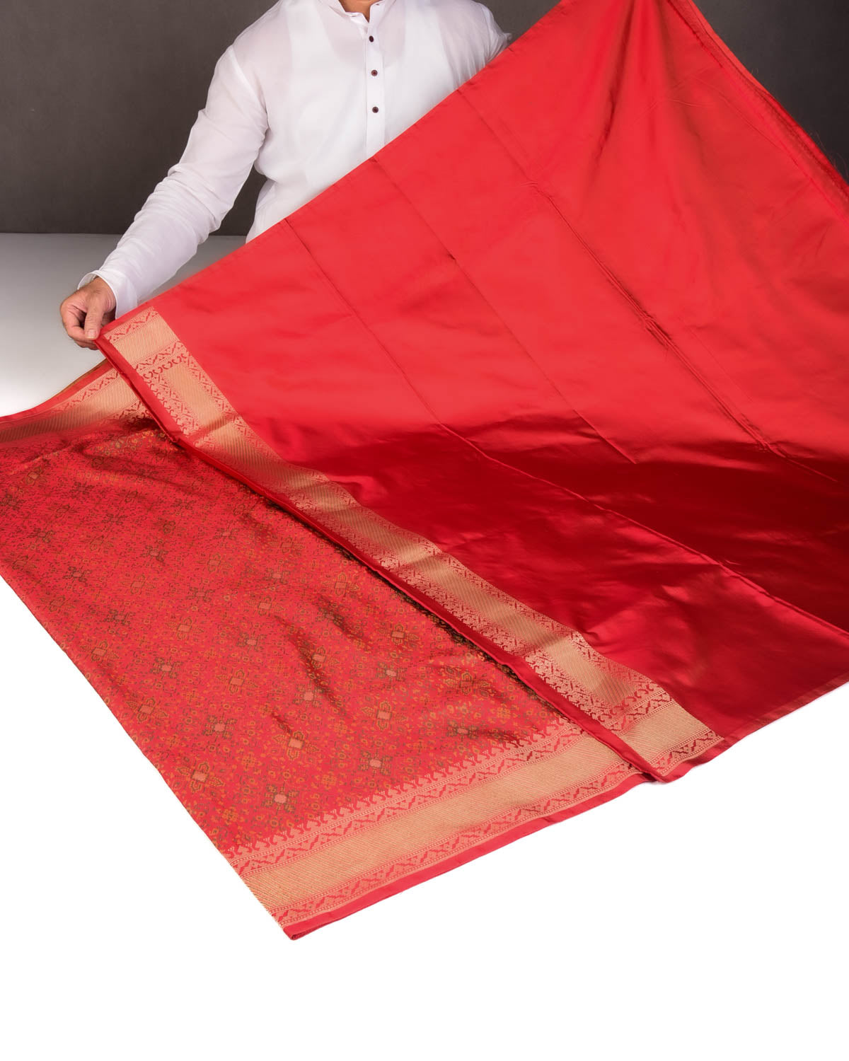 Red Traditional Tehra Satin Jamawar Brocade Handwoven Katan Silk Saree with Gold Zari Accents-HolyWeaves