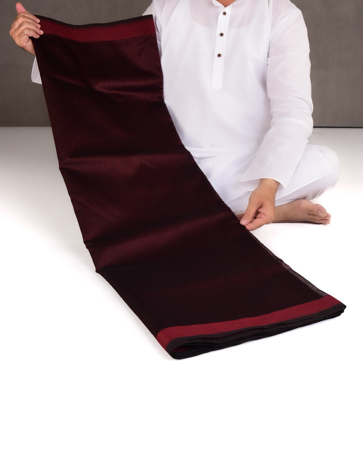 Sangria Maroon WATERMARK Illusion Honeycomb Handwoven Handwoven Kora Silk Banarasi Saree-HolyWeaves
