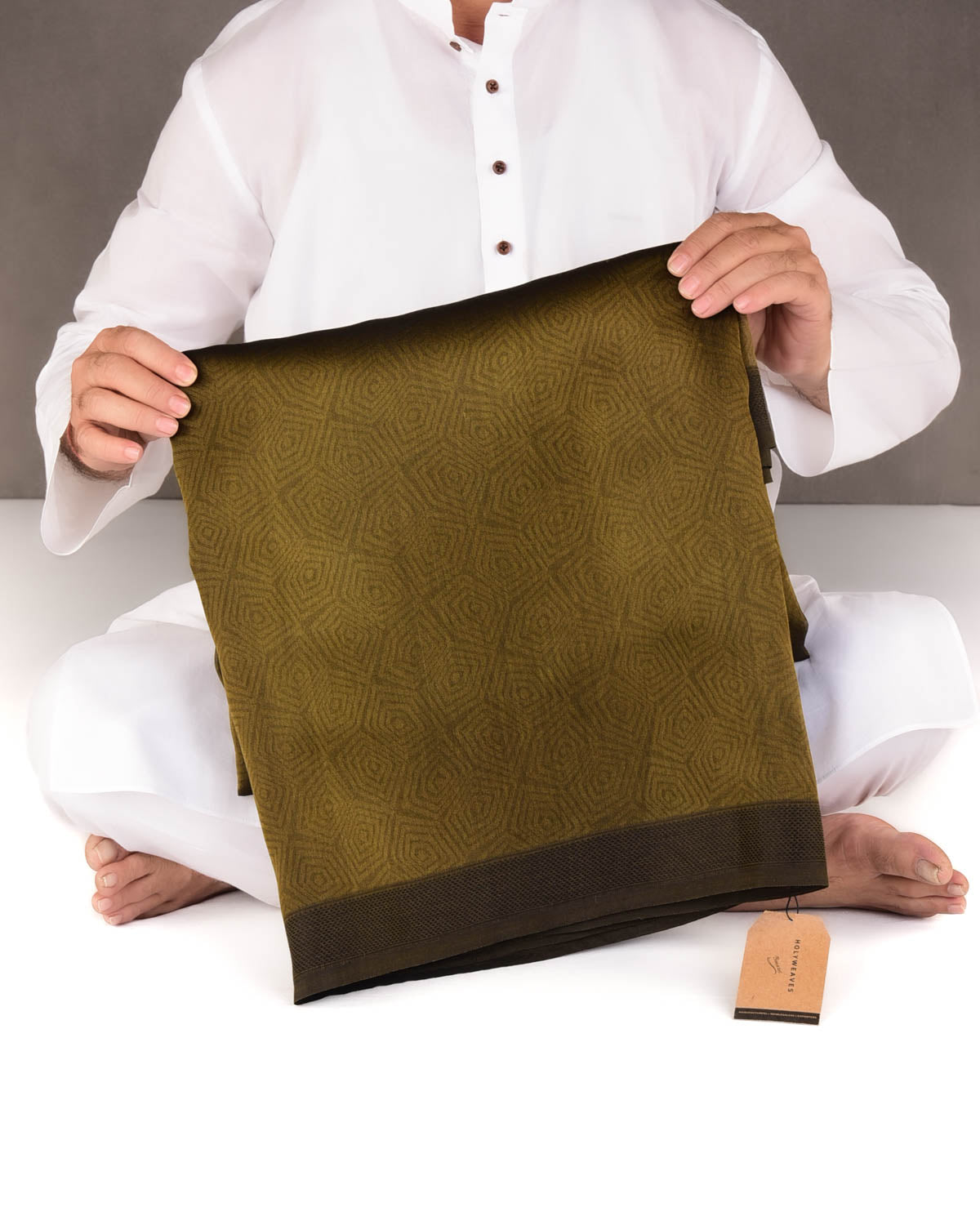 Olive Green WATERMARK Illusion Honeycomb Handwoven Handwoven Kora Silk Banarasi Saree-HolyWeaves