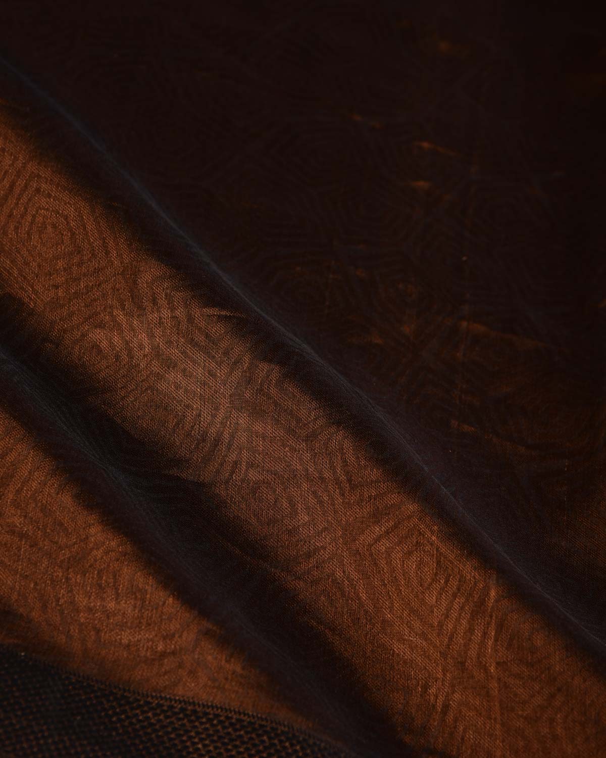 Metallic Antique Bronze WATERMARK Illusion Honeycomb Brocade Handwoven Kora Tissue Banarasi Saree